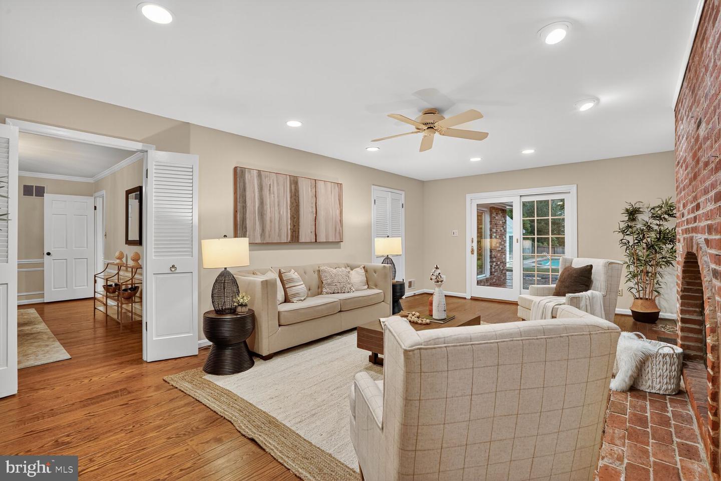 1011 HARRIMAN ST, GREAT FALLS, Virginia 22066, 4 Bedrooms Bedrooms, ,3 BathroomsBathrooms,Residential,For sale,1011 HARRIMAN ST,VAFX2268512 MLS # VAFX2268512