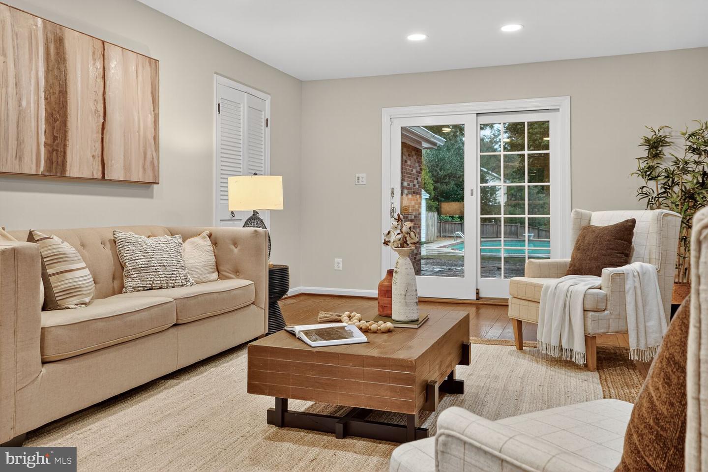 1011 HARRIMAN ST, GREAT FALLS, Virginia 22066, 4 Bedrooms Bedrooms, ,3 BathroomsBathrooms,Residential,For sale,1011 HARRIMAN ST,VAFX2268512 MLS # VAFX2268512