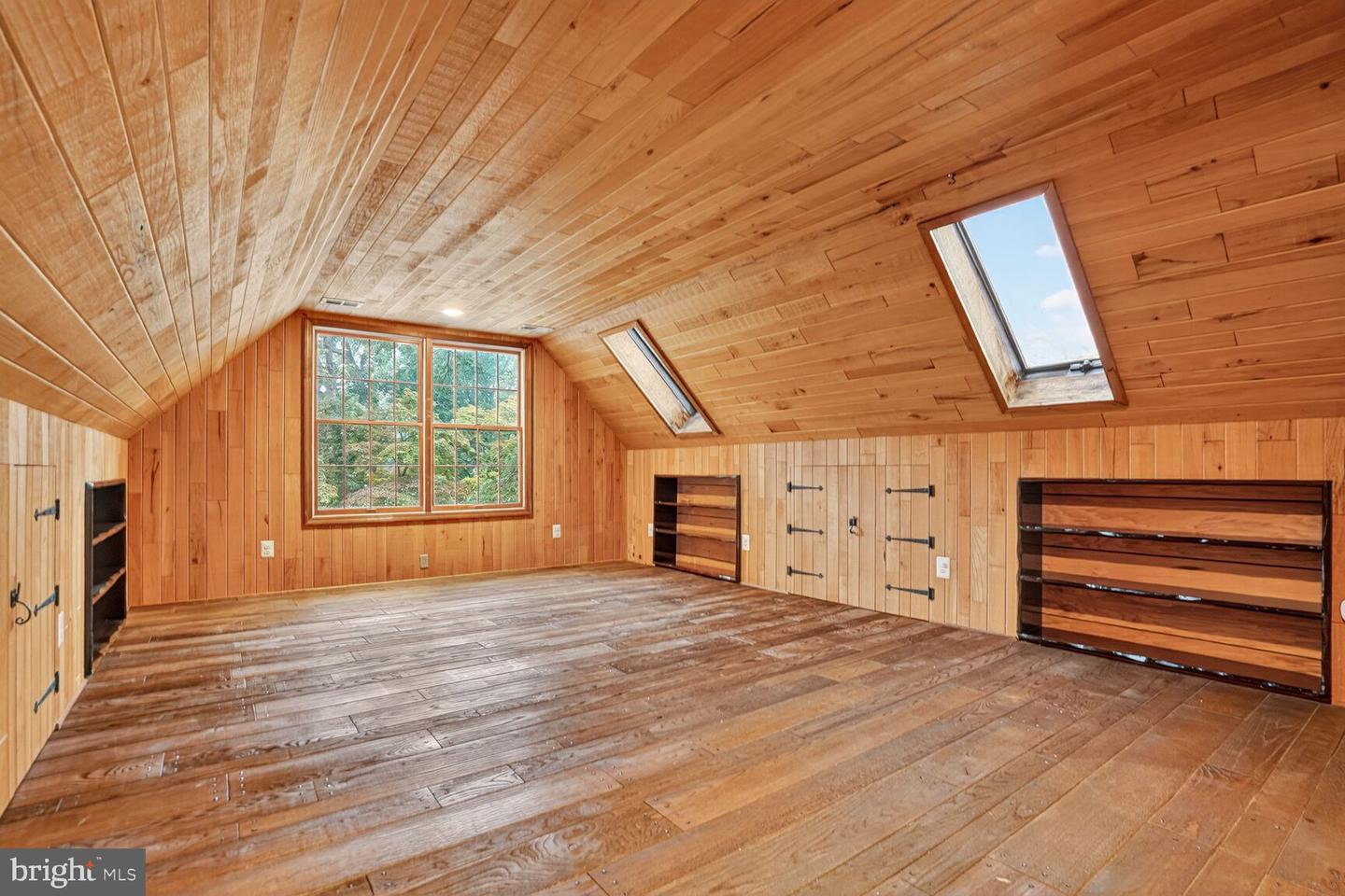 1011 HARRIMAN ST, GREAT FALLS, Virginia 22066, 4 Bedrooms Bedrooms, ,3 BathroomsBathrooms,Residential,For sale,1011 HARRIMAN ST,VAFX2268512 MLS # VAFX2268512