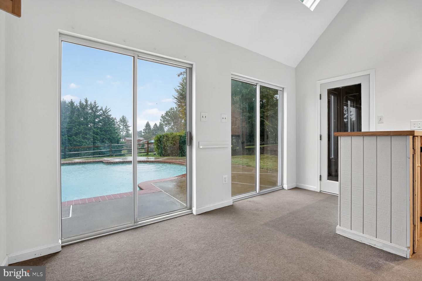 1011 HARRIMAN ST, GREAT FALLS, Virginia 22066, 4 Bedrooms Bedrooms, ,3 BathroomsBathrooms,Residential,For sale,1011 HARRIMAN ST,VAFX2268512 MLS # VAFX2268512