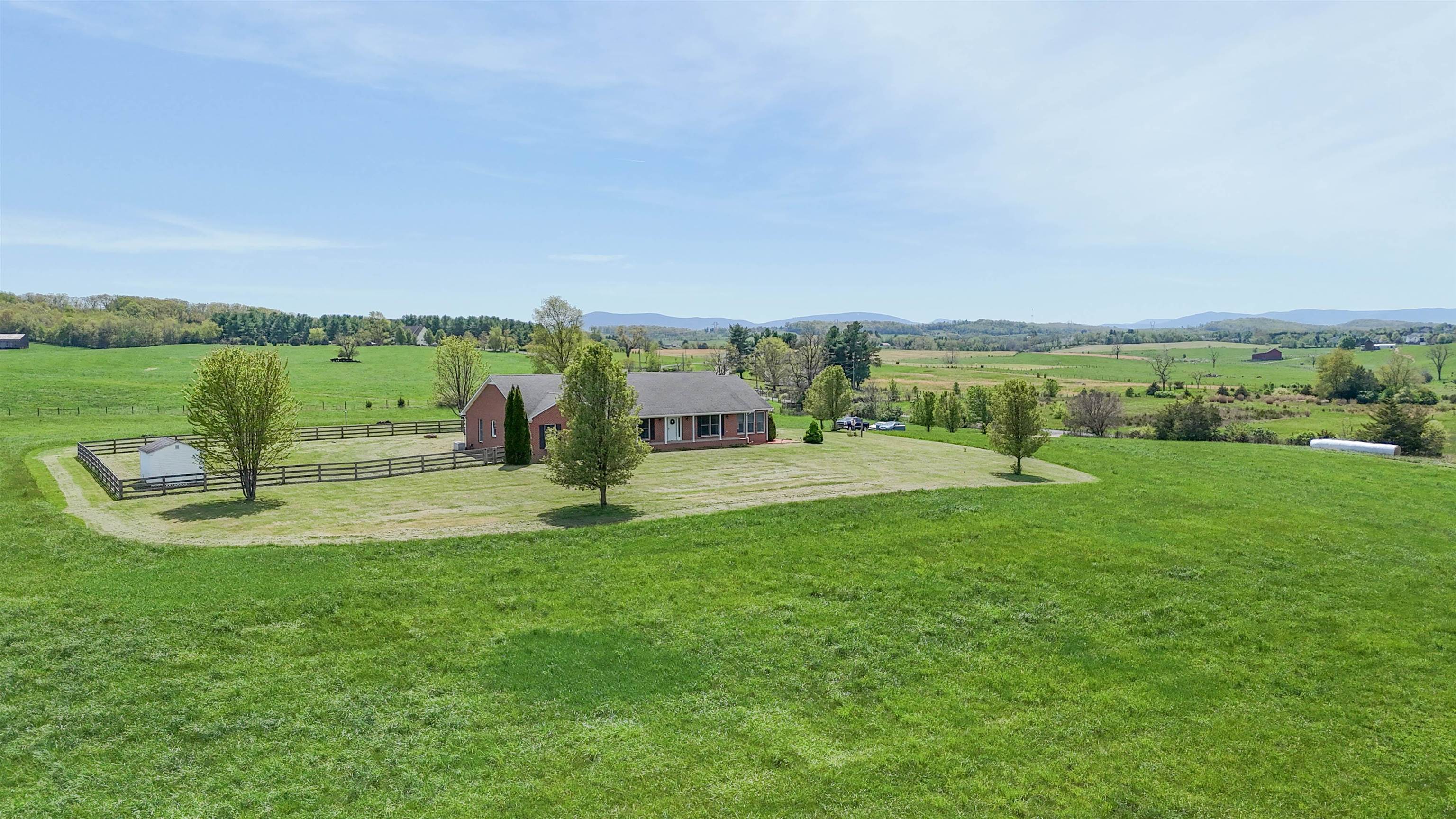 1197 ENTRY SCHOOL RD, FISHERSVILLE, Virginia 22939, 3 Bedrooms Bedrooms, ,2 BathroomsBathrooms,Residential,1197 ENTRY SCHOOL RD,670600 MLS # 670600 1197 ENTRY SCHOOL RD, FISHERSVILLE, Virginia 22939, 3 Bedrooms Bedrooms, ,2 BathroomsBathrooms,Residential,1197 ENTRY SCHOOL RD,670600 MLS # 670600