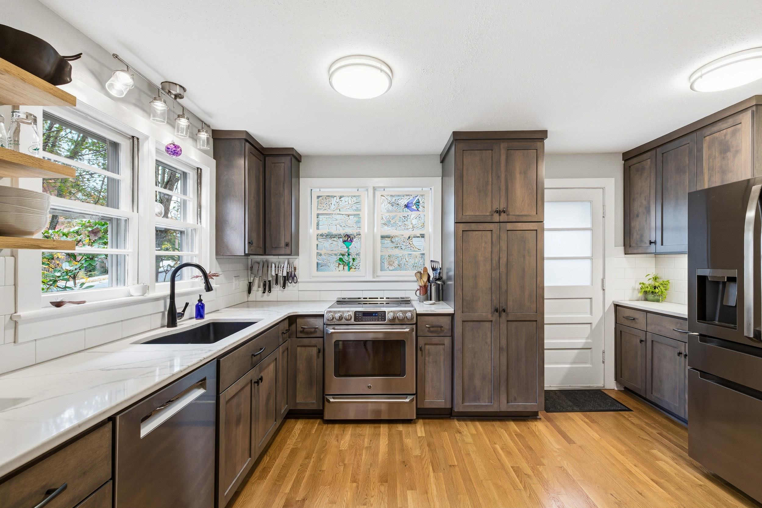 515 E WOLFE ST, HARRISONBURG, Virginia 22801, 3 Bedrooms Bedrooms, ,2 BathroomsBathrooms,Residential,515 E WOLFE ST,670609 MLS # 670609