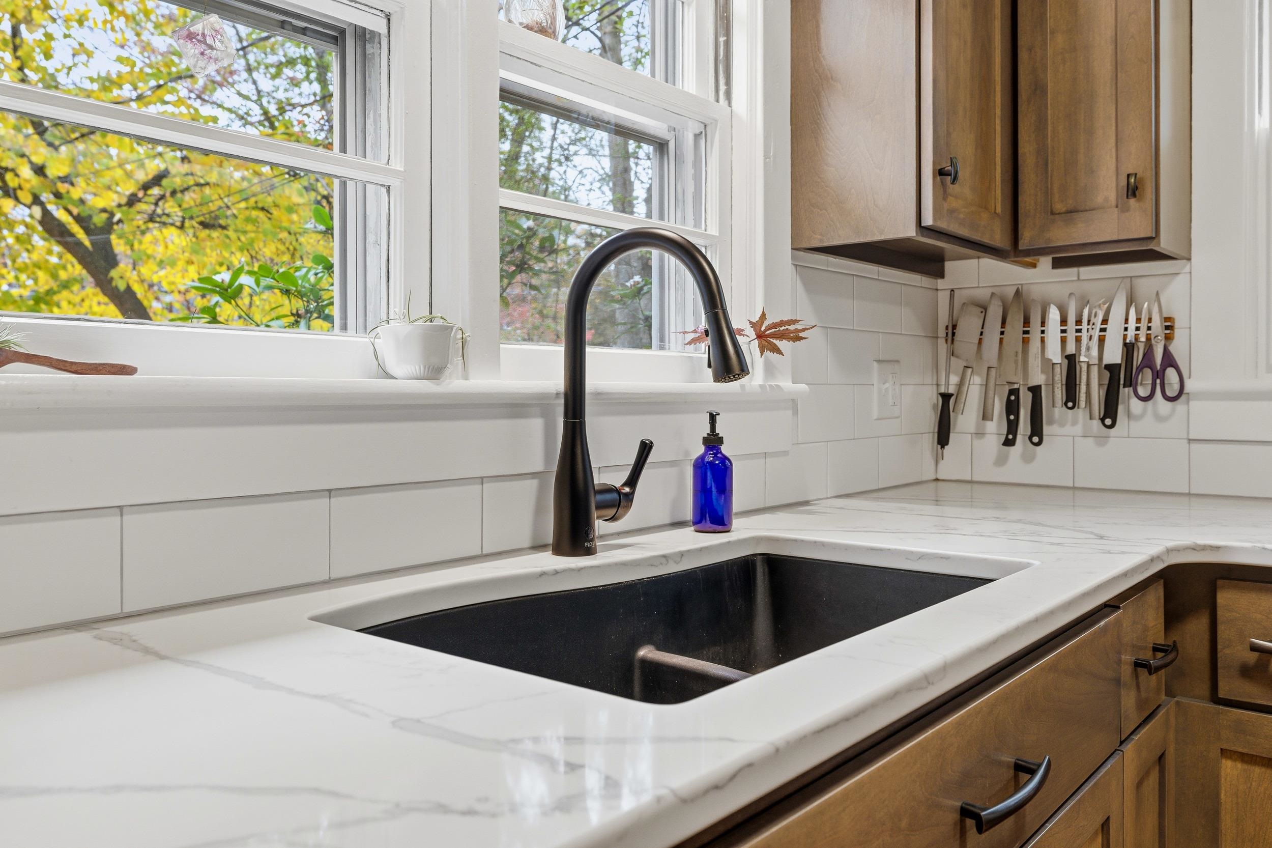 515 E WOLFE ST, HARRISONBURG, Virginia 22801, 3 Bedrooms Bedrooms, ,2 BathroomsBathrooms,Residential,515 E WOLFE ST,670609 MLS # 670609