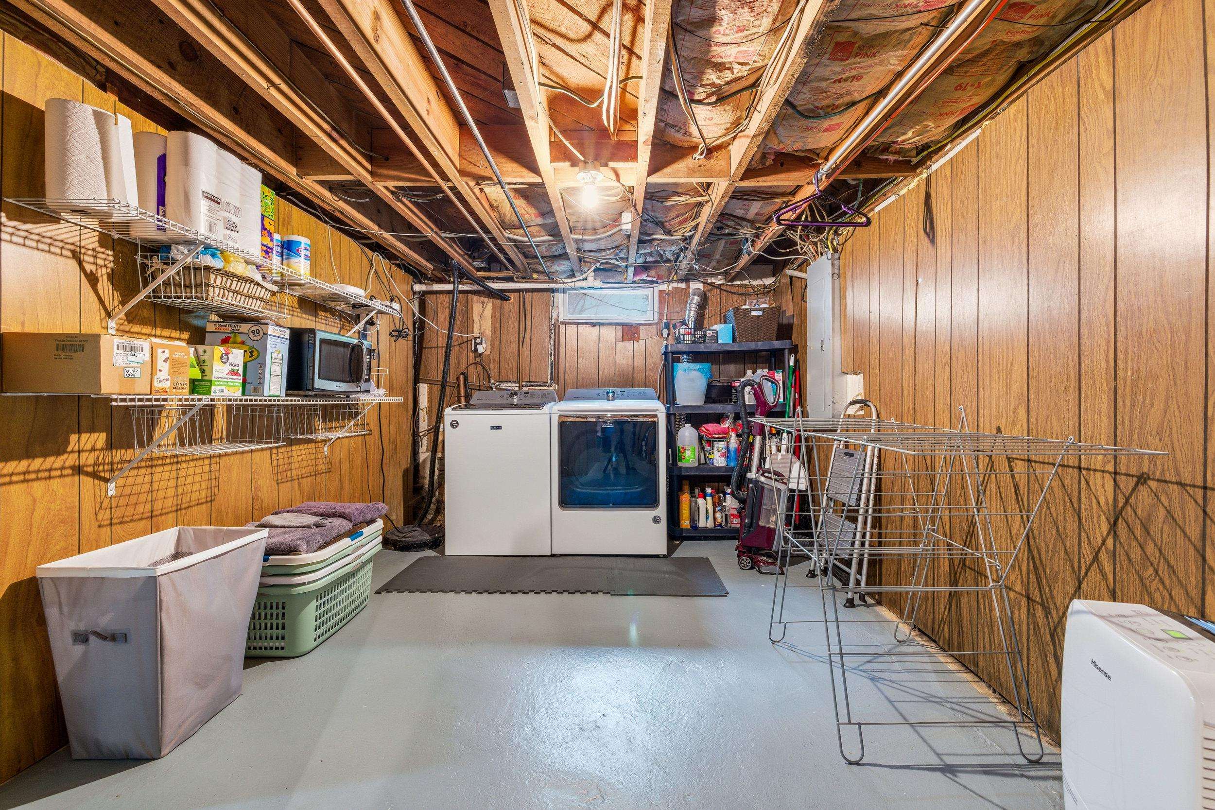 515 E WOLFE ST, HARRISONBURG, Virginia 22801, 3 Bedrooms Bedrooms, ,2 BathroomsBathrooms,Residential,515 E WOLFE ST,670609 MLS # 670609