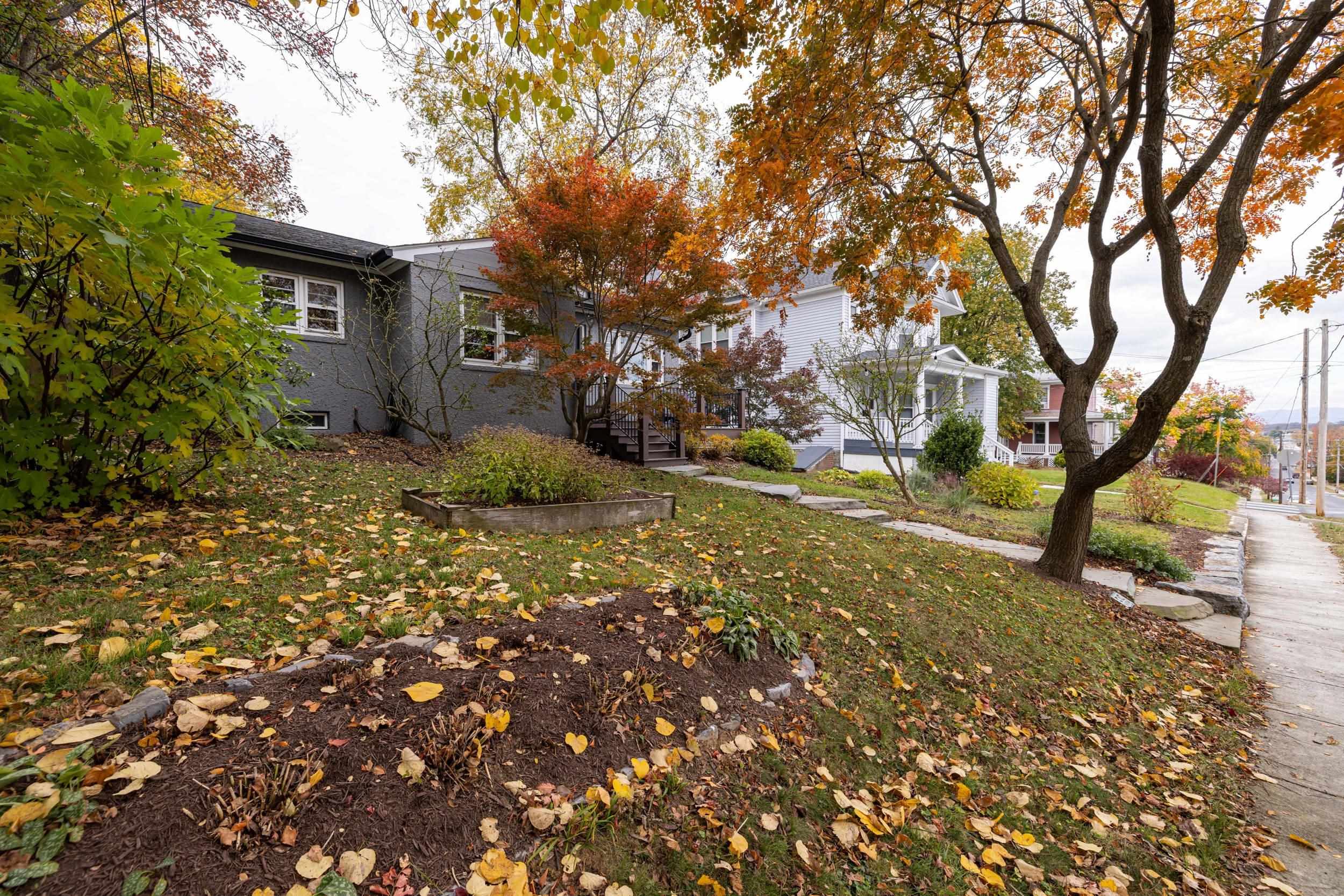 515 E WOLFE ST, HARRISONBURG, Virginia 22801, 3 Bedrooms Bedrooms, ,2 BathroomsBathrooms,Residential,515 E WOLFE ST,670609 MLS # 670609