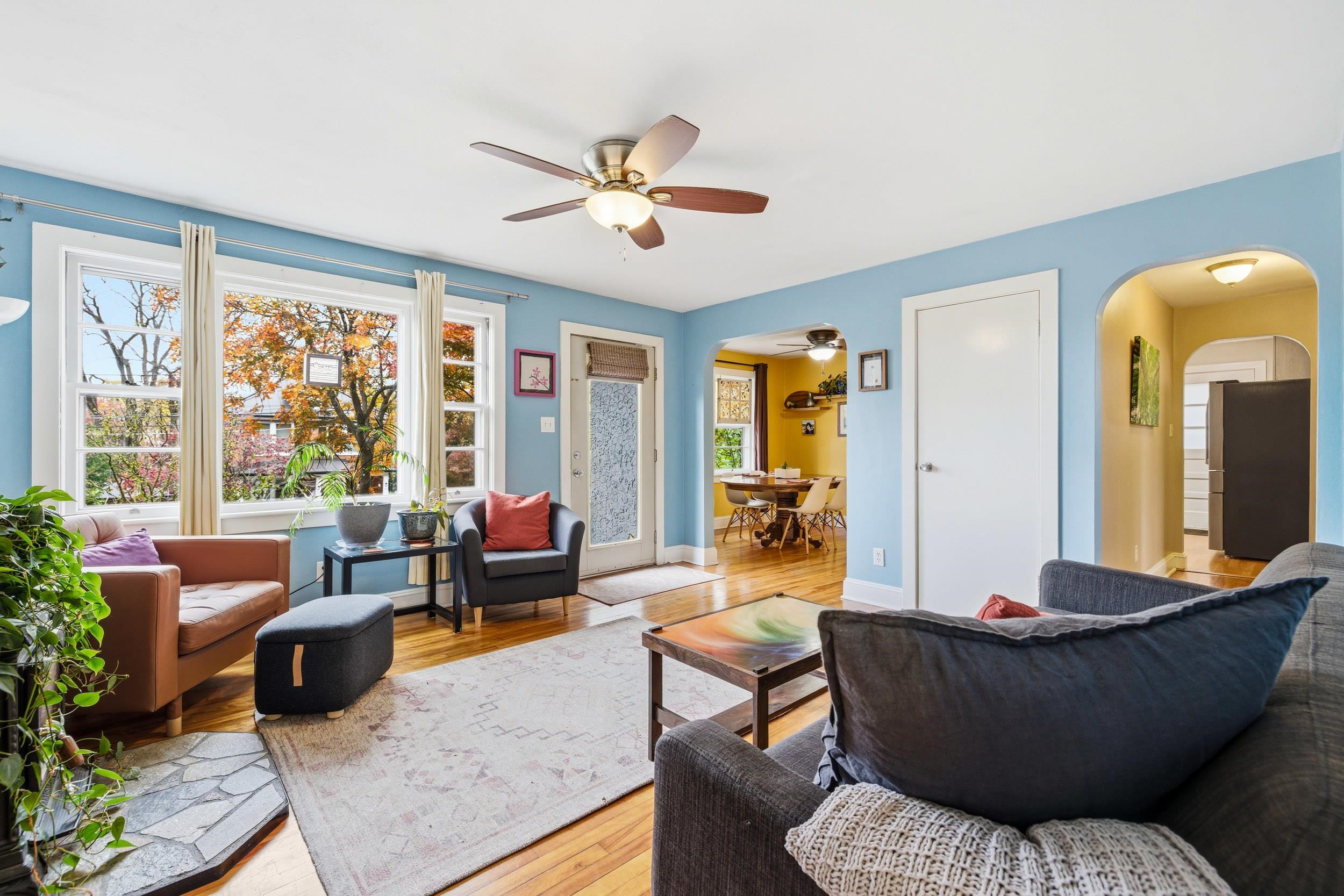 515 E WOLFE ST, HARRISONBURG, Virginia 22801, 3 Bedrooms Bedrooms, ,2 BathroomsBathrooms,Residential,515 E WOLFE ST,670609 MLS # 670609