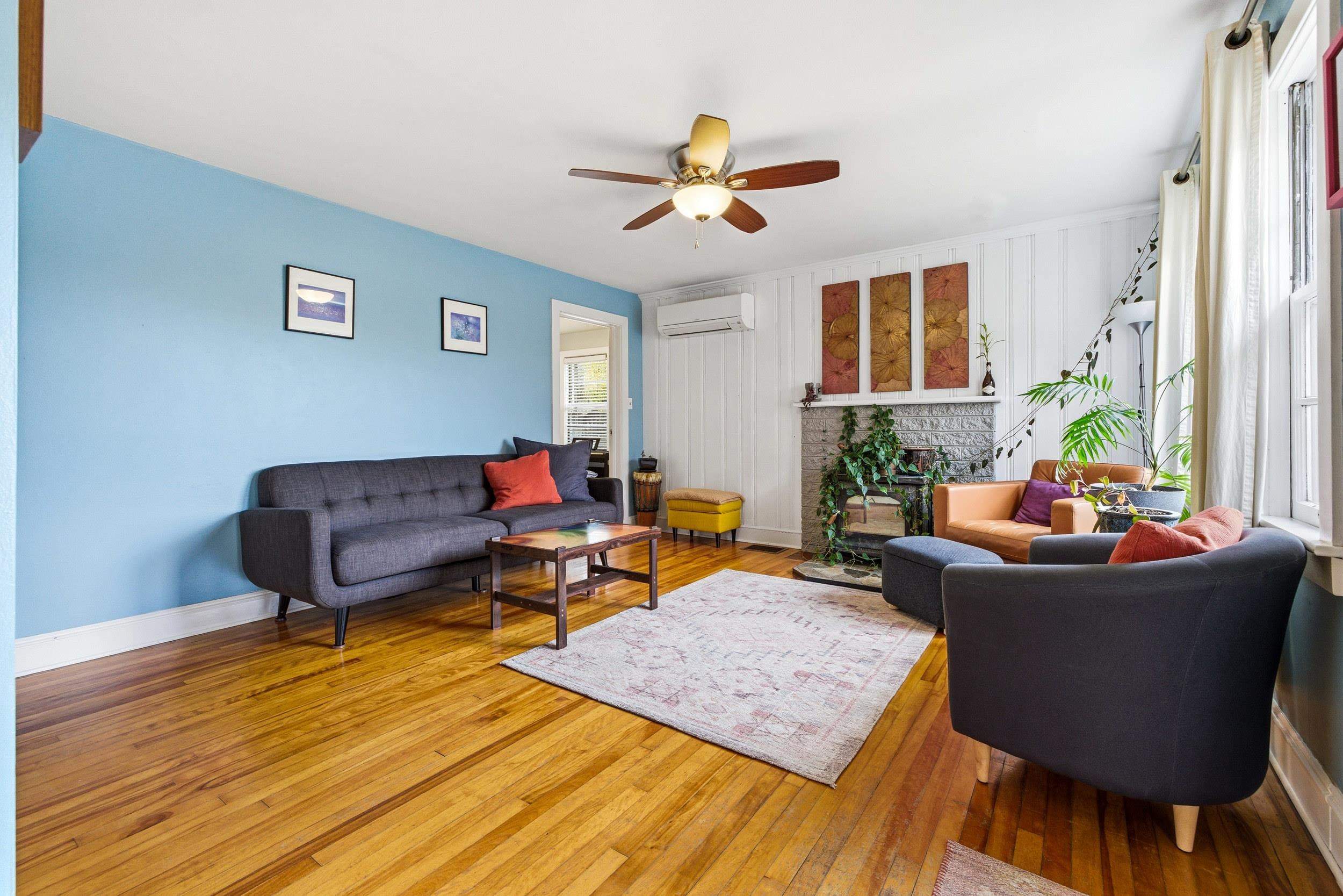 515 E WOLFE ST, HARRISONBURG, Virginia 22801, 3 Bedrooms Bedrooms, ,2 BathroomsBathrooms,Residential,515 E WOLFE ST,670609 MLS # 670609