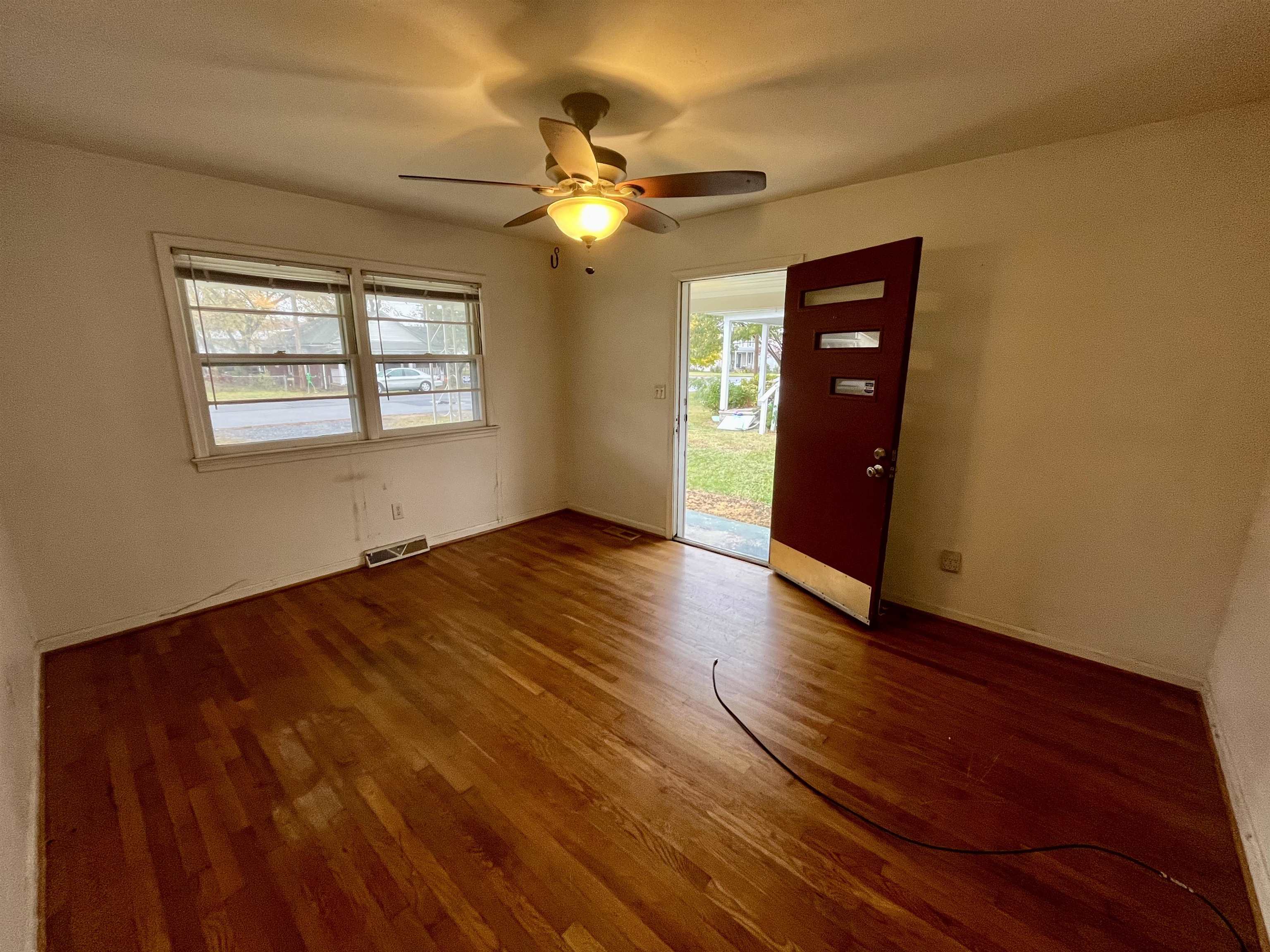 476 N BATH AVE, WAYNESBORO, Virginia 22980, 3 Bedrooms Bedrooms, ,1 BathroomBathrooms,Residential,476 N BATH AVE,670612 MLS # 670612 476 N BATH AVE, WAYNESBORO, Virginia 22980, 3 Bedrooms Bedrooms, ,1 BathroomBathrooms,Residential,476 N BATH AVE,670612 MLS # 670612