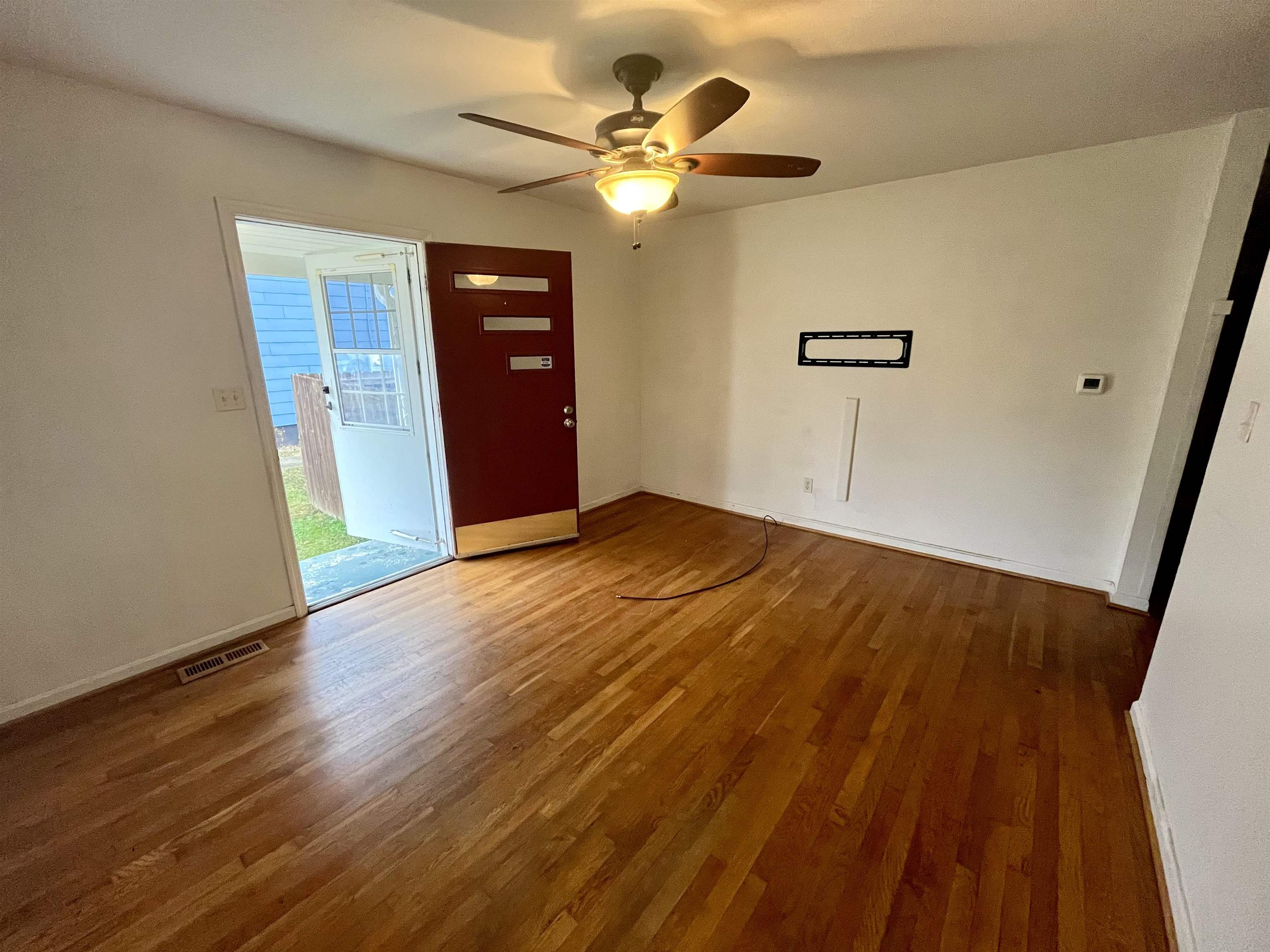 476 N BATH AVE, WAYNESBORO, Virginia 22980, 3 Bedrooms Bedrooms, ,1 BathroomBathrooms,Residential,476 N BATH AVE,670612 MLS # 670612 476 N BATH AVE, WAYNESBORO, Virginia 22980, 3 Bedrooms Bedrooms, ,1 BathroomBathrooms,Residential,476 N BATH AVE,670612 MLS # 670612