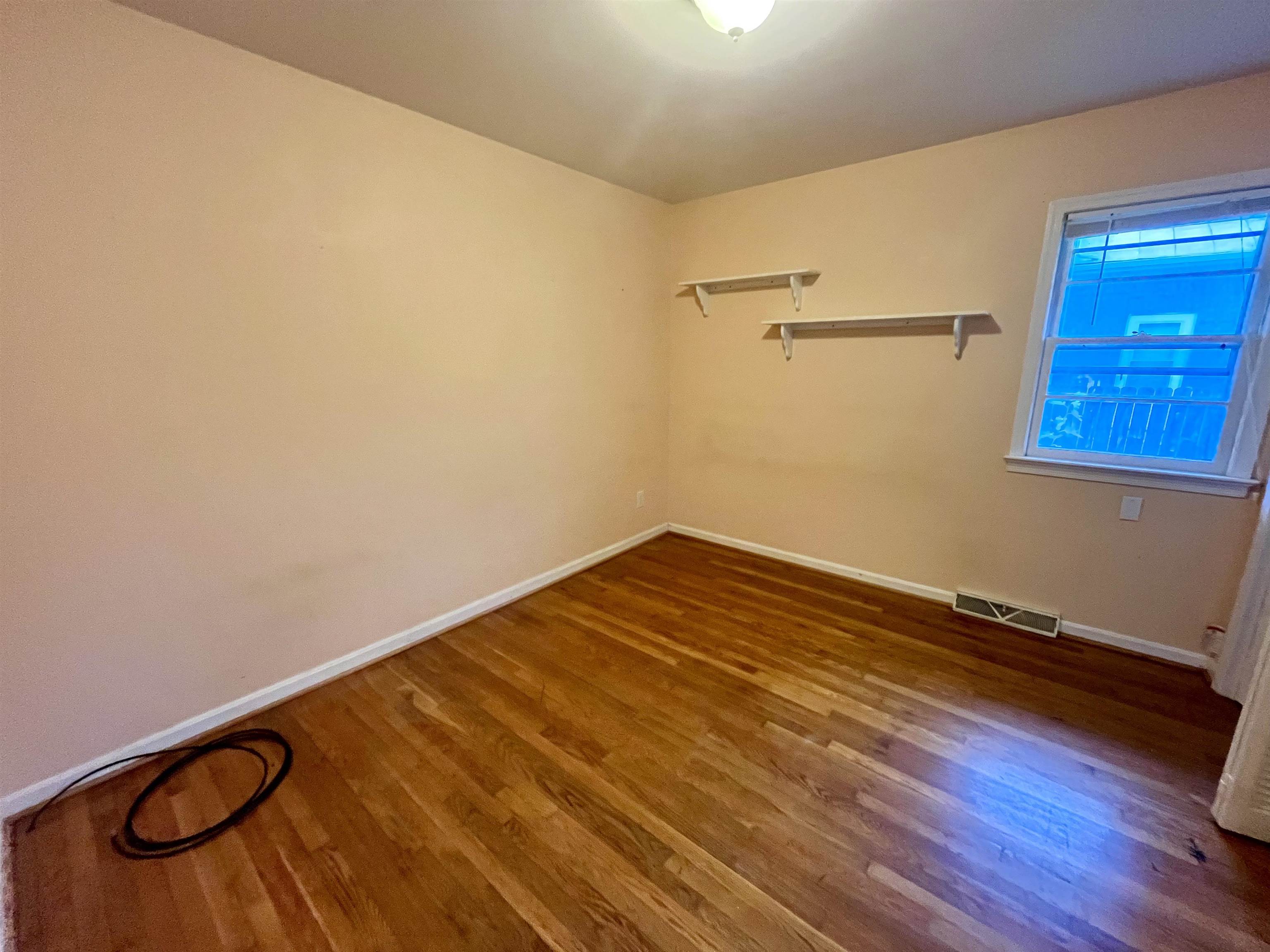 476 N BATH AVE, WAYNESBORO, Virginia 22980, 3 Bedrooms Bedrooms, ,1 BathroomBathrooms,Residential,476 N BATH AVE,670612 MLS # 670612 476 N BATH AVE, WAYNESBORO, Virginia 22980, 3 Bedrooms Bedrooms, ,1 BathroomBathrooms,Residential,476 N BATH AVE,670612 MLS # 670612