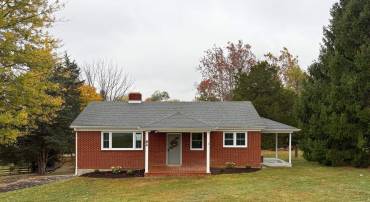 92 MAURY MILL RD, VERONA, Virginia 24482, 3 Bedrooms Bedrooms, ,1 BathroomBathrooms,Residential,92 MAURY MILL RD,670613 MLS # 670613