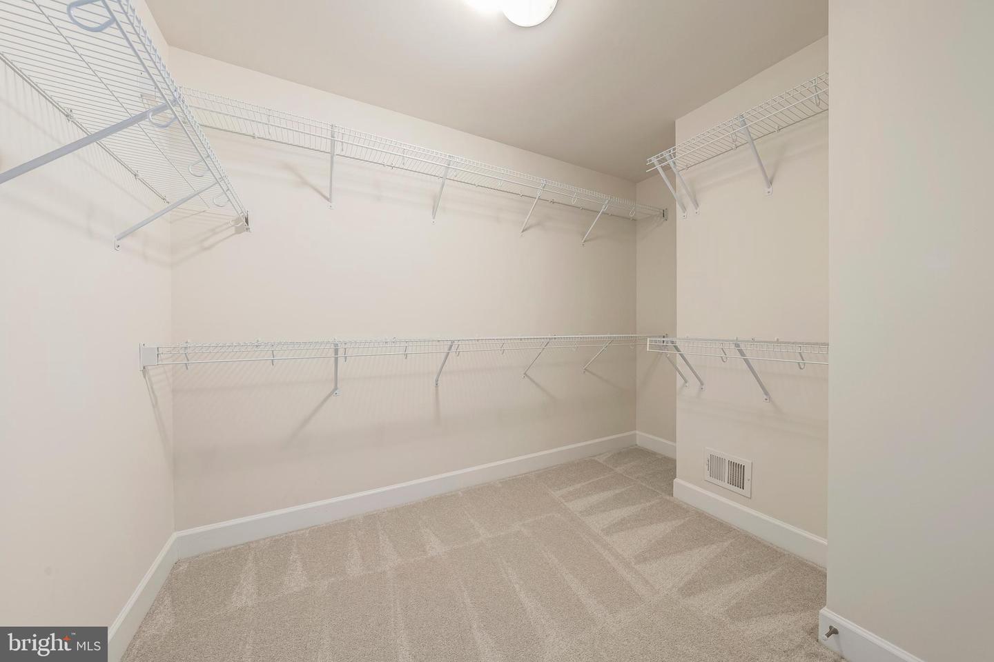 6225 SUMMIT POINT CT, ALEXANDRIA, Virginia 22310, 3 Bedrooms Bedrooms, ,3 BathroomsBathrooms,Residential,For sale,6225 SUMMIT POINT CT,VAFX2269872 MLS # VAFX2269872