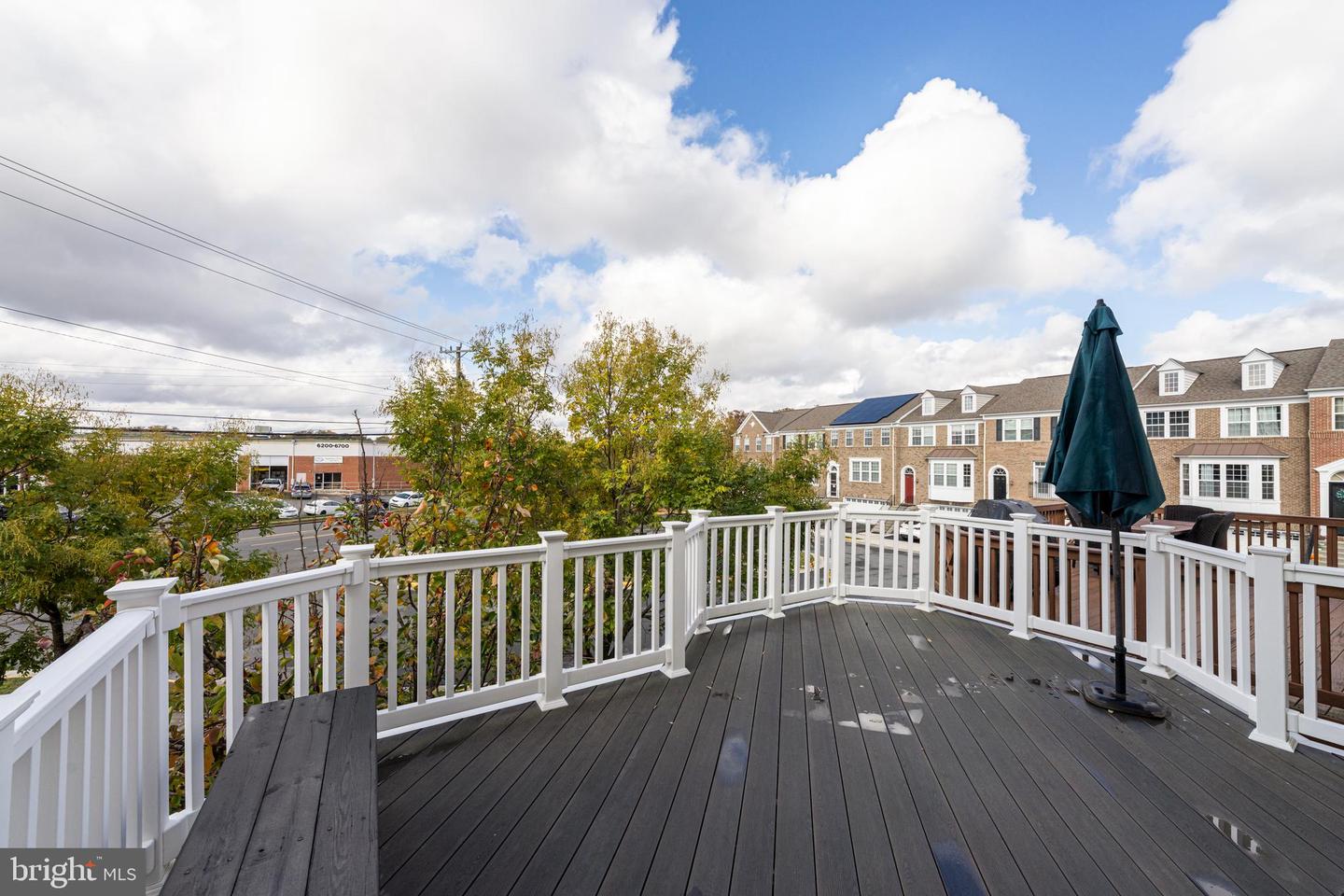 6225 SUMMIT POINT CT, ALEXANDRIA, Virginia 22310, 3 Bedrooms Bedrooms, ,3 BathroomsBathrooms,Residential,For sale,6225 SUMMIT POINT CT,VAFX2269872 MLS # VAFX2269872