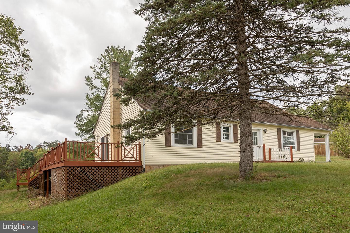 191 CHAPMAN LN, WINCHESTER, Virginia 22603, 3 Bedrooms Bedrooms, ,2 BathroomsBathrooms,Residential,For sale,191 CHAPMAN LN,VAFV2037124 MLS # VAFV2037124