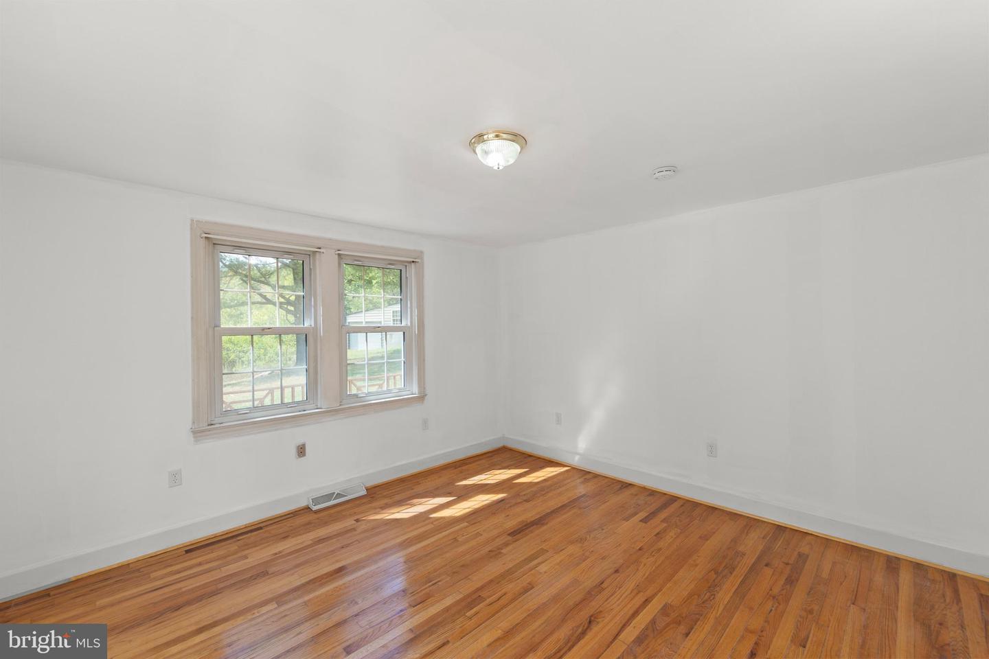 191 CHAPMAN LN, WINCHESTER, Virginia 22603, 3 Bedrooms Bedrooms, ,2 BathroomsBathrooms,Residential,For sale,191 CHAPMAN LN,VAFV2037124 MLS # VAFV2037124