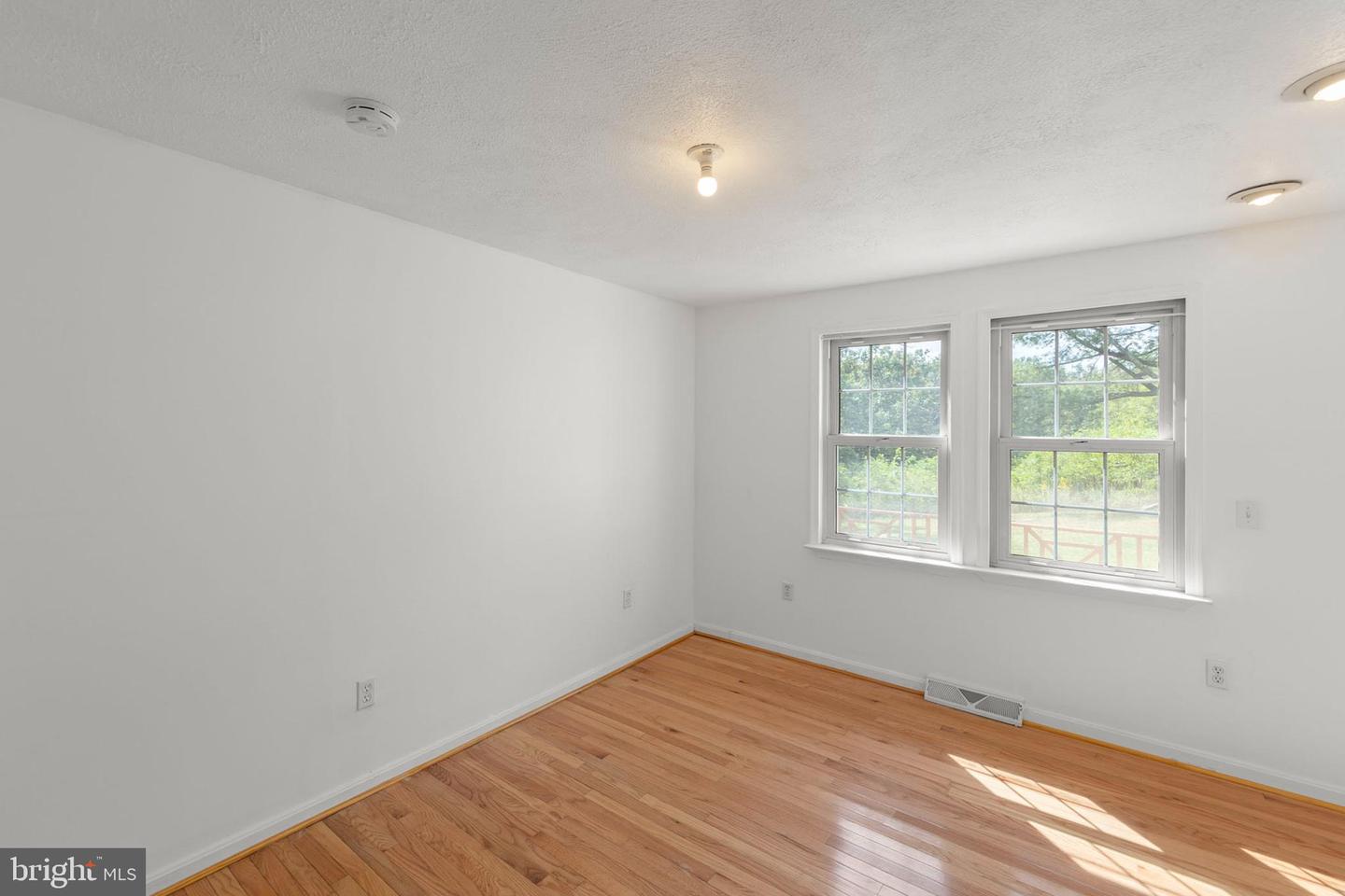 191 CHAPMAN LN, WINCHESTER, Virginia 22603, 3 Bedrooms Bedrooms, ,2 BathroomsBathrooms,Residential,For sale,191 CHAPMAN LN,VAFV2037124 MLS # VAFV2037124