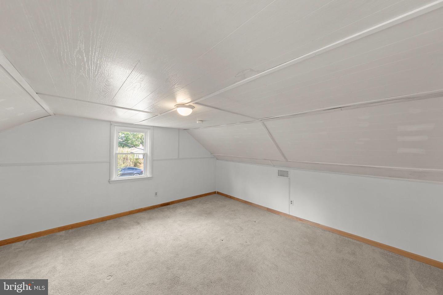 191 CHAPMAN LN, WINCHESTER, Virginia 22603, 3 Bedrooms Bedrooms, ,2 BathroomsBathrooms,Residential,For sale,191 CHAPMAN LN,VAFV2037124 MLS # VAFV2037124