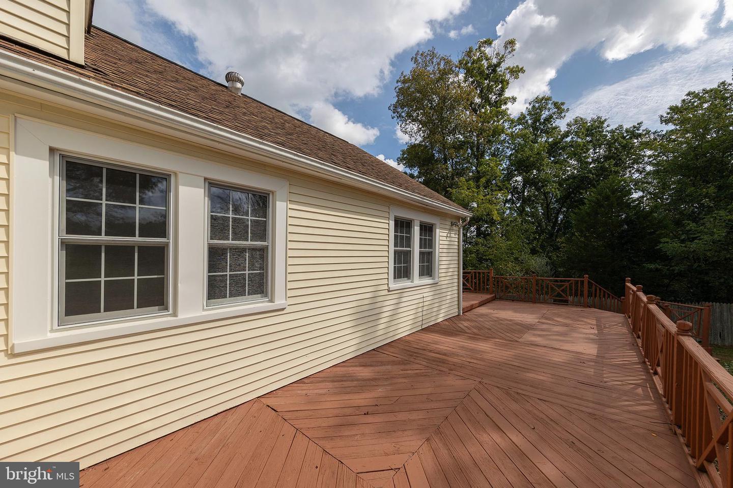 191 CHAPMAN LN, WINCHESTER, Virginia 22603, 3 Bedrooms Bedrooms, ,2 BathroomsBathrooms,Residential,For sale,191 CHAPMAN LN,VAFV2037124 MLS # VAFV2037124