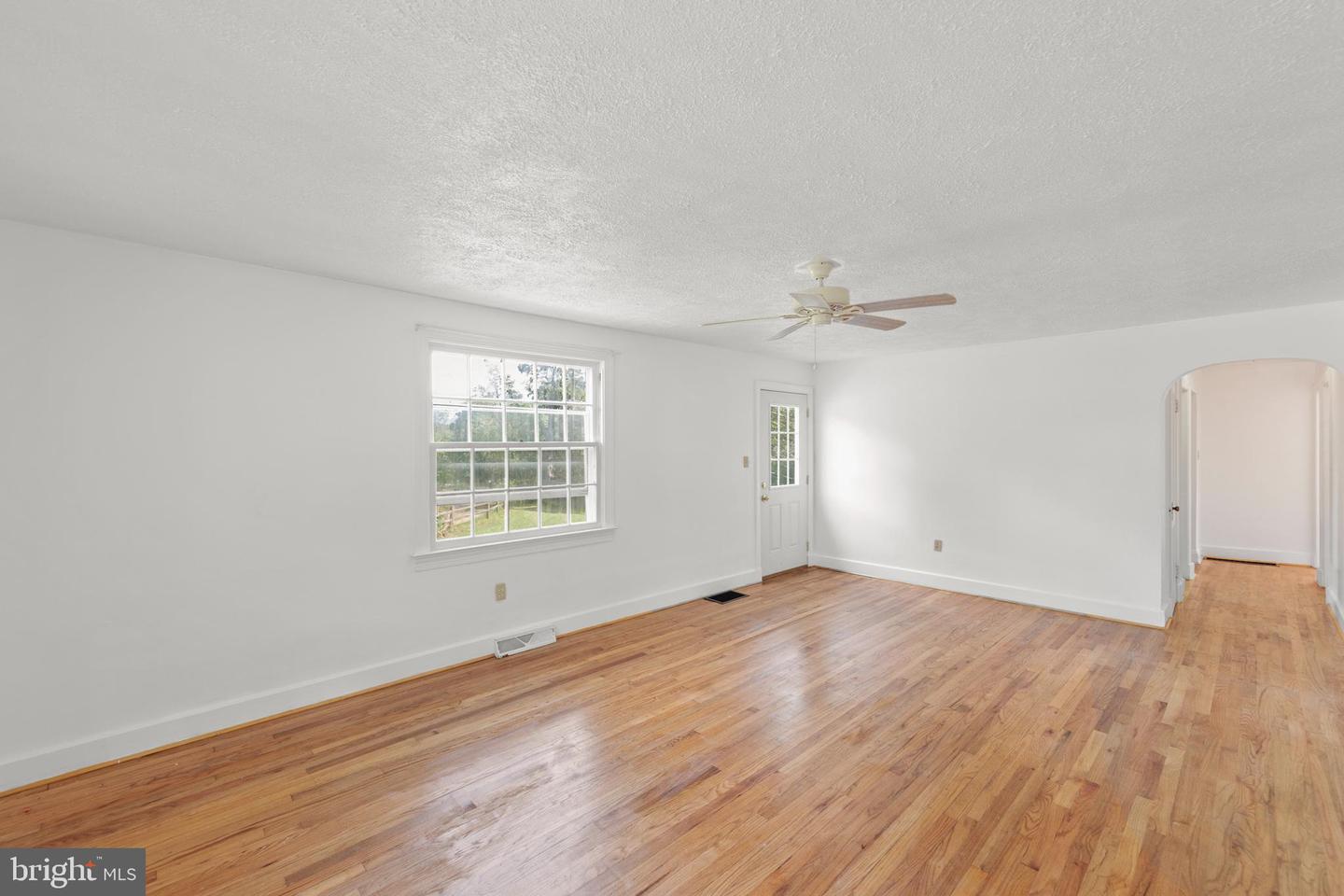 191 CHAPMAN LN, WINCHESTER, Virginia 22603, 3 Bedrooms Bedrooms, ,2 BathroomsBathrooms,Residential,For sale,191 CHAPMAN LN,VAFV2037124 MLS # VAFV2037124