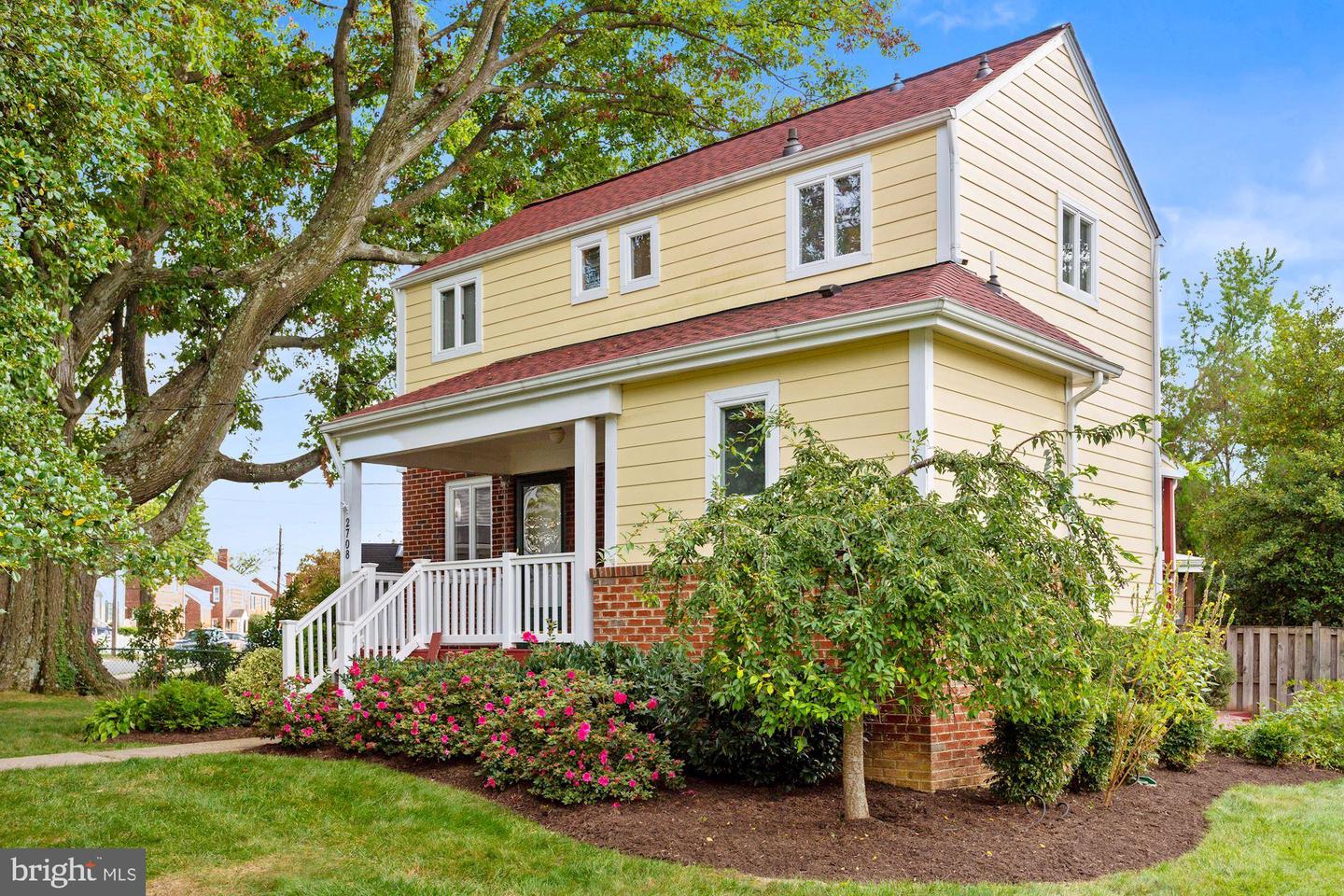 2708 CENTRAL AVE, ALEXANDRIA, Virginia 22302, 2 Bedrooms Bedrooms, ,2 BathroomsBathrooms,Residential,For sale,2708 CENTRAL AVE,VAAX2050424 MLS # VAAX2050424