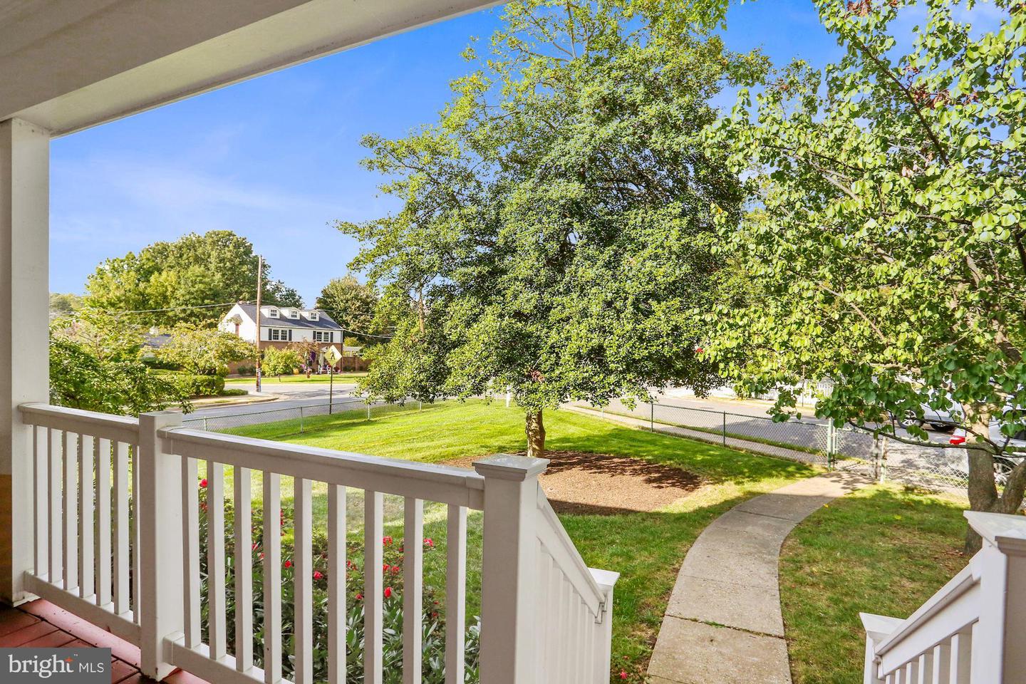 2708 CENTRAL AVE, ALEXANDRIA, Virginia 22302, 2 Bedrooms Bedrooms, ,2 BathroomsBathrooms,Residential,For sale,2708 CENTRAL AVE,VAAX2050424 MLS # VAAX2050424