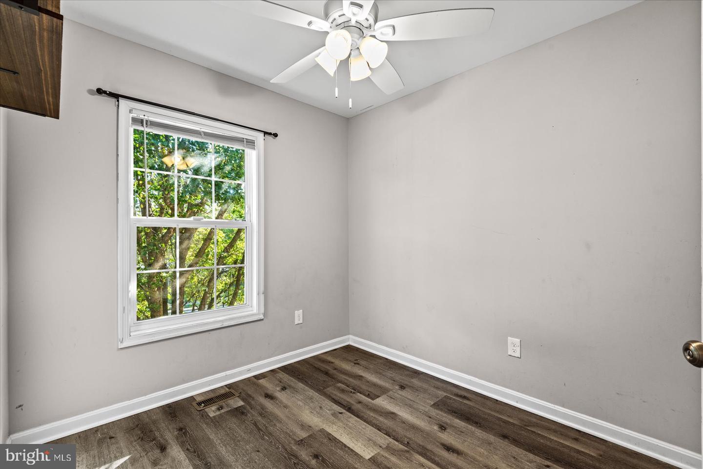 9806 COVENTRY CREEK DR, FREDERICKSBURG, Virginia 22408, 3 Bedrooms Bedrooms, ,2 BathroomsBathrooms,Residential,For sale,9806 COVENTRY CREEK DR,VASP2036610 MLS # VASP2036610