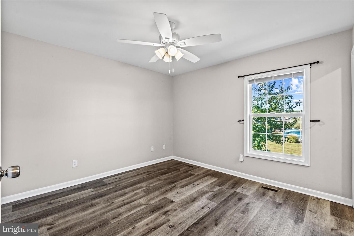 9806 COVENTRY CREEK DR, FREDERICKSBURG, Virginia 22408, 3 Bedrooms Bedrooms, ,2 BathroomsBathrooms,Residential,For sale,9806 COVENTRY CREEK DR,VASP2036610 MLS # VASP2036610