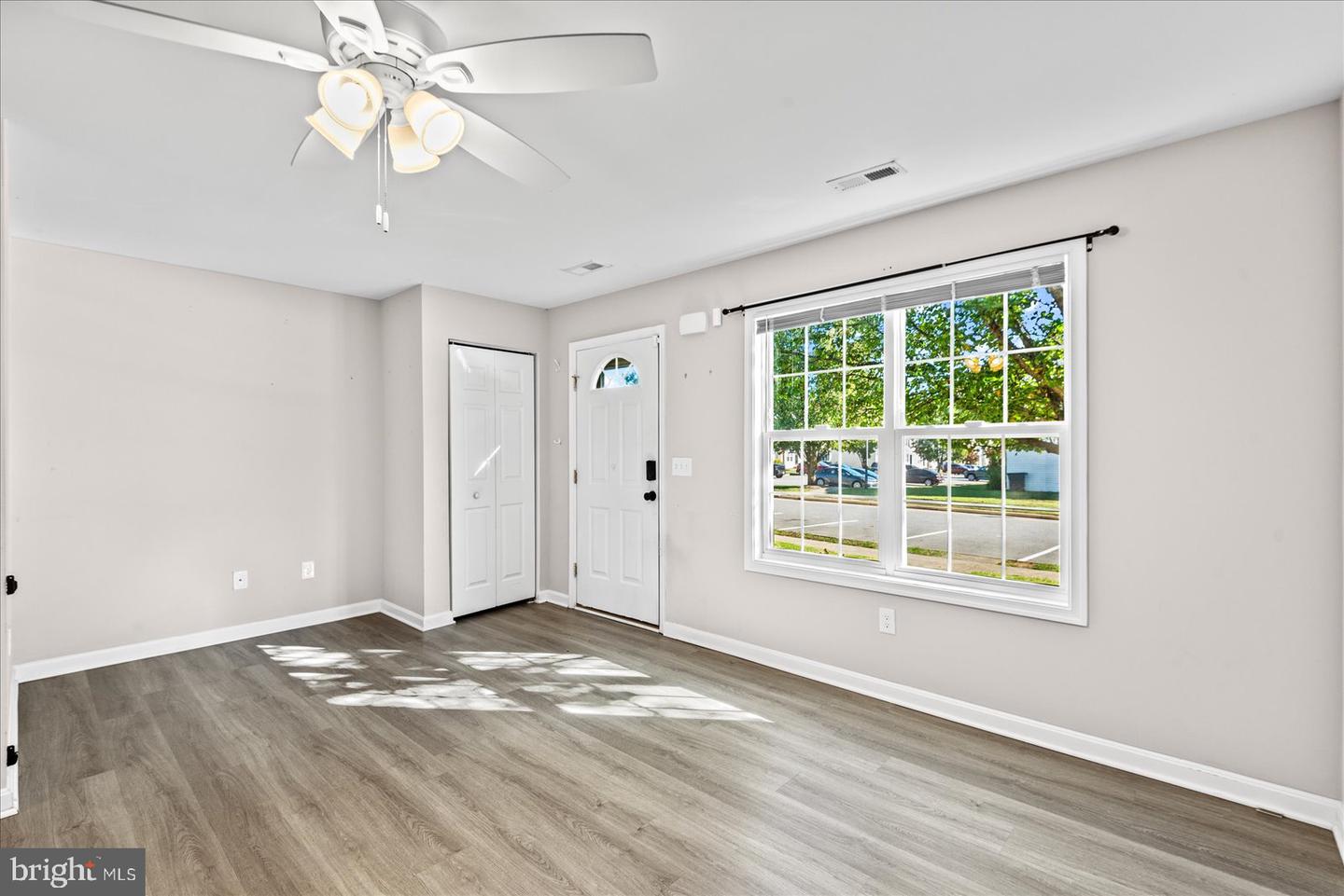 9806 COVENTRY CREEK DR, FREDERICKSBURG, Virginia 22408, 3 Bedrooms Bedrooms, ,2 BathroomsBathrooms,Residential,For sale,9806 COVENTRY CREEK DR,VASP2036610 MLS # VASP2036610