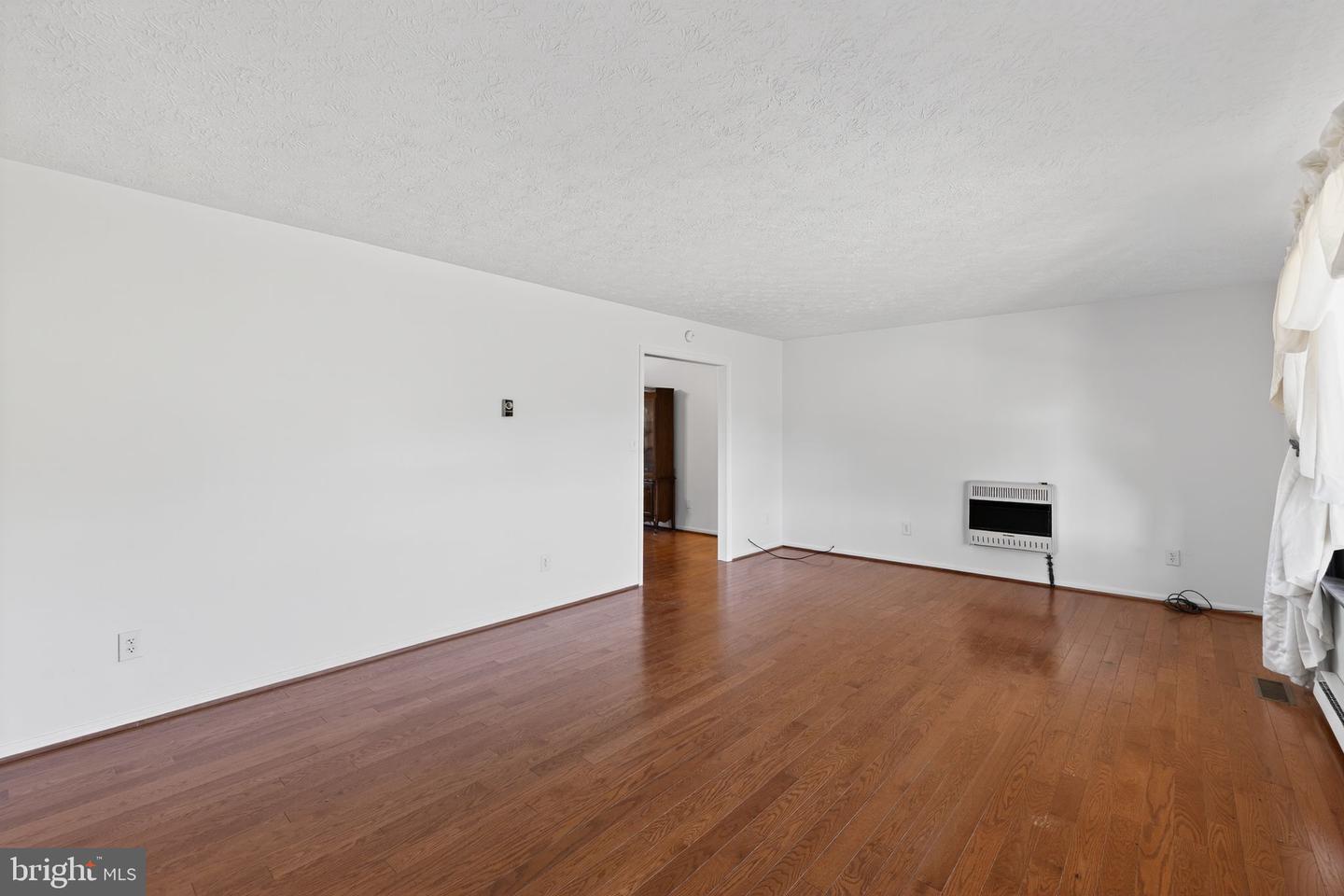 1000 EAST SIDE HWY, WAYNESBORO, Virginia 22980, 4 Bedrooms Bedrooms, ,2 BathroomsBathrooms,Residential,For sale,1000 EAST SIDE HWY,VAAG2002694 MLS # VAAG2002694 1000 EAST SIDE HWY, WAYNESBORO, Virginia 22980, 4 Bedrooms Bedrooms, ,2 BathroomsBathrooms,Residential,For sale,1000 EAST SIDE HWY,VAAG2002694 MLS # VAAG2002694