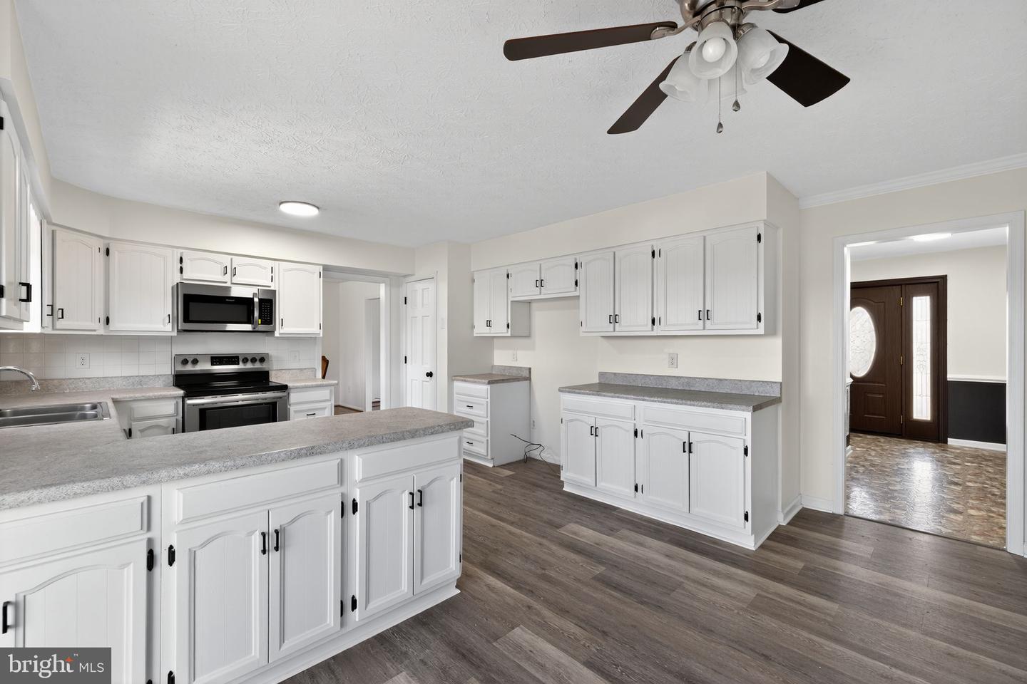 1000 EAST SIDE HWY, WAYNESBORO, Virginia 22980, 4 Bedrooms Bedrooms, ,2 BathroomsBathrooms,Residential,For sale,1000 EAST SIDE HWY,VAAG2002694 MLS # VAAG2002694 1000 EAST SIDE HWY, WAYNESBORO, Virginia 22980, 4 Bedrooms Bedrooms, ,2 BathroomsBathrooms,Residential,For sale,1000 EAST SIDE HWY,VAAG2002694 MLS # VAAG2002694