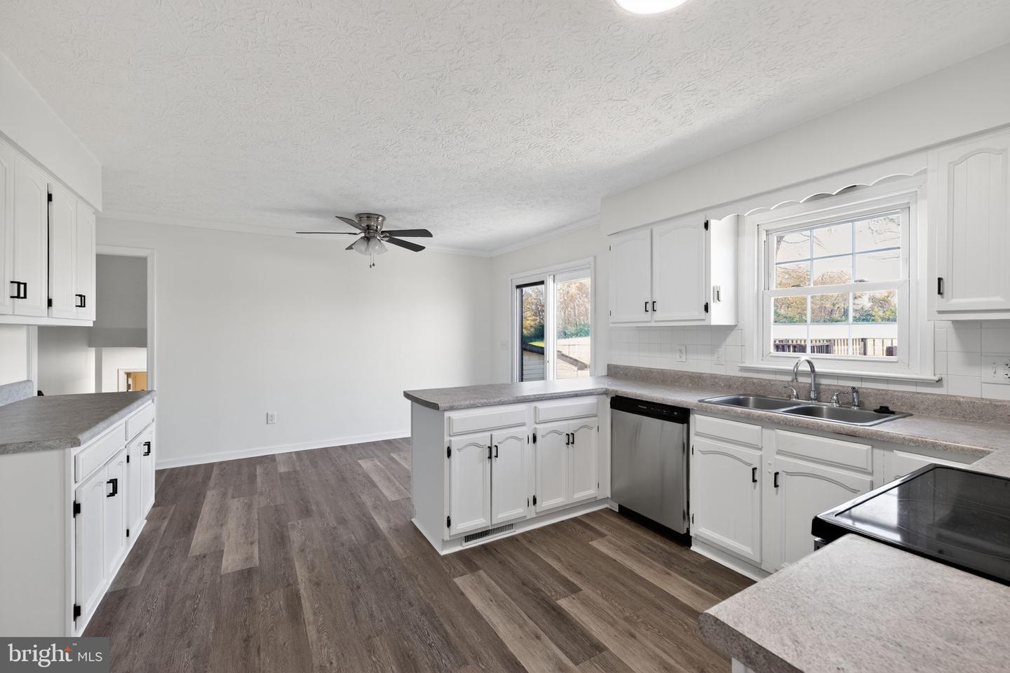 1000 EAST SIDE HWY, WAYNESBORO, Virginia 22980, 4 Bedrooms Bedrooms, ,2 BathroomsBathrooms,Residential,For sale,1000 EAST SIDE HWY,VAAG2002694 MLS # VAAG2002694 1000 EAST SIDE HWY, WAYNESBORO, Virginia 22980, 4 Bedrooms Bedrooms, ,2 BathroomsBathrooms,Residential,For sale,1000 EAST SIDE HWY,VAAG2002694 MLS # VAAG2002694