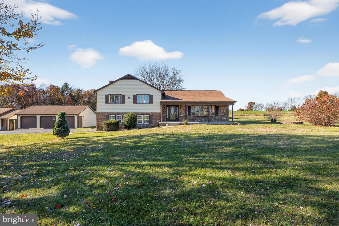 1000 EAST SIDE HWY, WAYNESBORO, Virginia 22980, 4 Bedrooms Bedrooms, ,2 BathroomsBathrooms,Residential,For sale,1000 EAST SIDE HWY,VAAG2002694 MLS # VAAG2002694 1000 EAST SIDE HWY, WAYNESBORO, Virginia 22980, 4 Bedrooms Bedrooms, ,2 BathroomsBathrooms,Residential,For sale,1000 EAST SIDE HWY,VAAG2002694 MLS # VAAG2002694