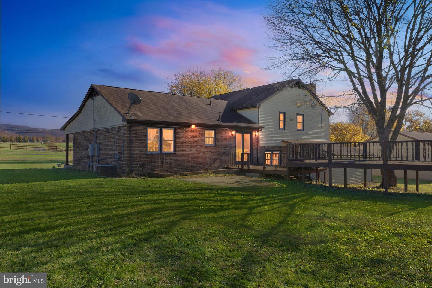 1000 EAST SIDE HWY, WAYNESBORO, Virginia 22980, 4 Bedrooms Bedrooms, ,2 BathroomsBathrooms,Residential,For sale,1000 EAST SIDE HWY,VAAG2002694 MLS # VAAG2002694 1000 EAST SIDE HWY, WAYNESBORO, Virginia 22980, 4 Bedrooms Bedrooms, ,2 BathroomsBathrooms,Residential,For sale,1000 EAST SIDE HWY,VAAG2002694 MLS # VAAG2002694