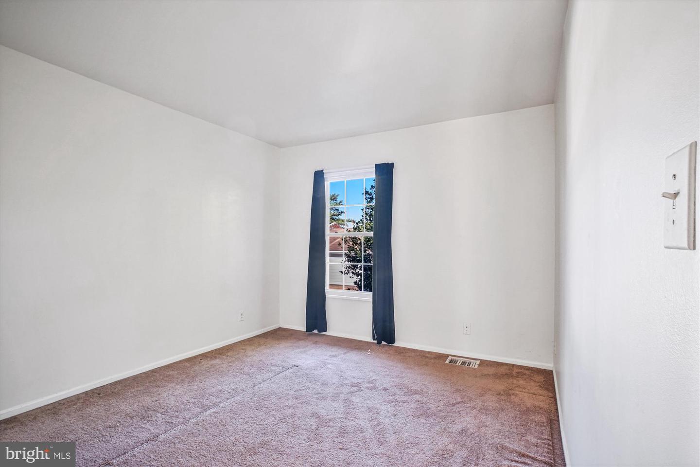 113 N COLLEGE DR #175, STERLING, Virginia 20164, 2 Bedrooms Bedrooms, ,1 BathroomBathrooms,Residential,For sale,113 N COLLEGE DR #175,VALO2108492 MLS # VALO2108492