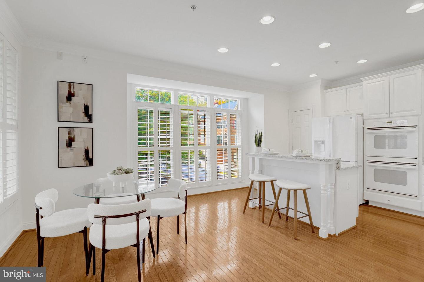 5432 EDSALL RIDGE PL, ALEXANDRIA, Virginia 22312, 4 Bedrooms Bedrooms, ,4 BathroomsBathrooms,Residential,For sale,5432 EDSALL RIDGE PL,VAFX2273406 MLS # VAFX2273406