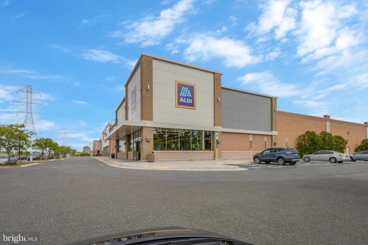 5432 EDSALL RIDGE PL, ALEXANDRIA, Virginia 22312, 4 Bedrooms Bedrooms, ,4 BathroomsBathrooms,Residential,For sale,5432 EDSALL RIDGE PL,VAFX2273406 MLS # VAFX2273406