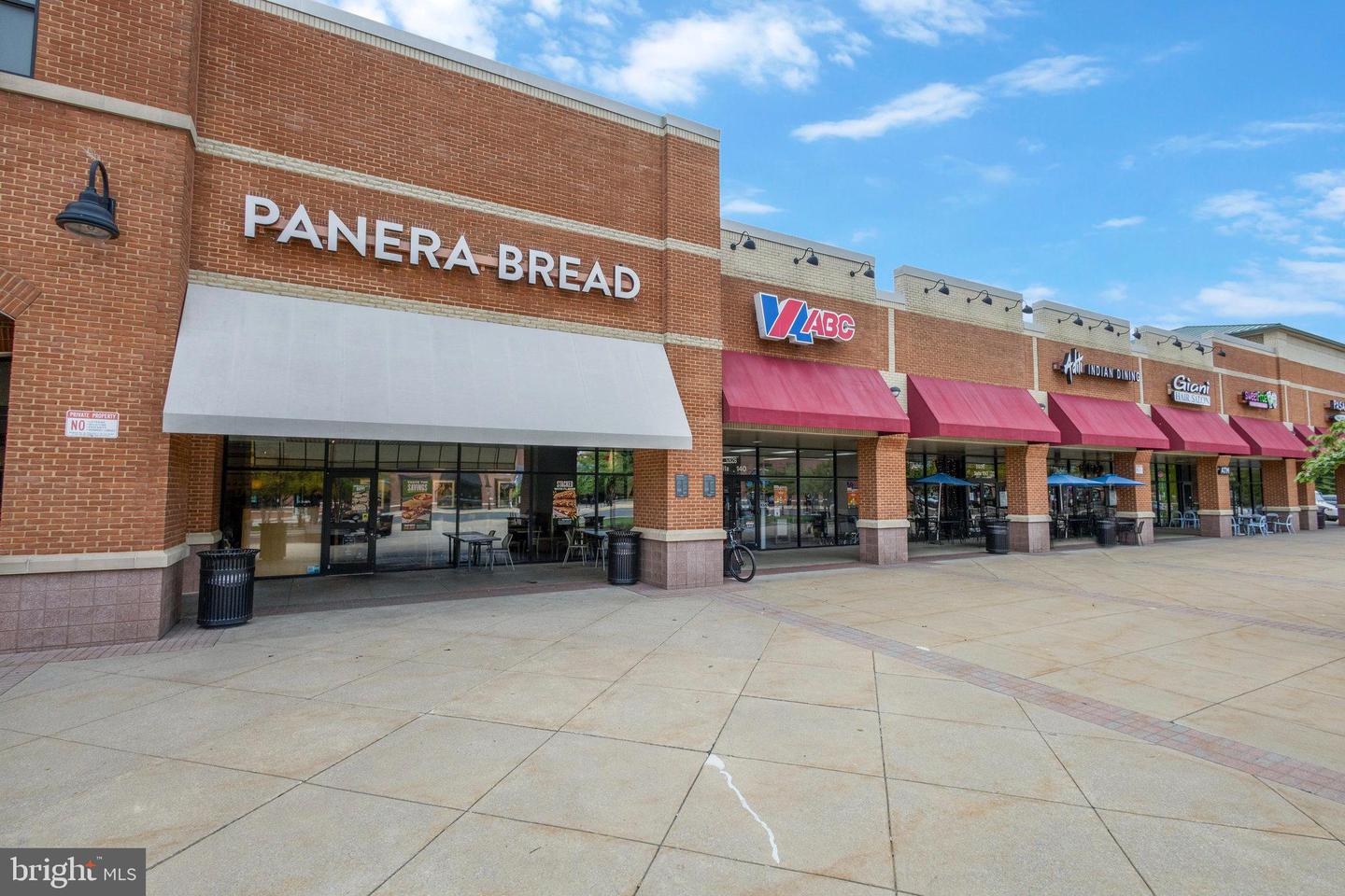 5432 EDSALL RIDGE PL, ALEXANDRIA, Virginia 22312, 4 Bedrooms Bedrooms, ,4 BathroomsBathrooms,Residential,For sale,5432 EDSALL RIDGE PL,VAFX2273406 MLS # VAFX2273406