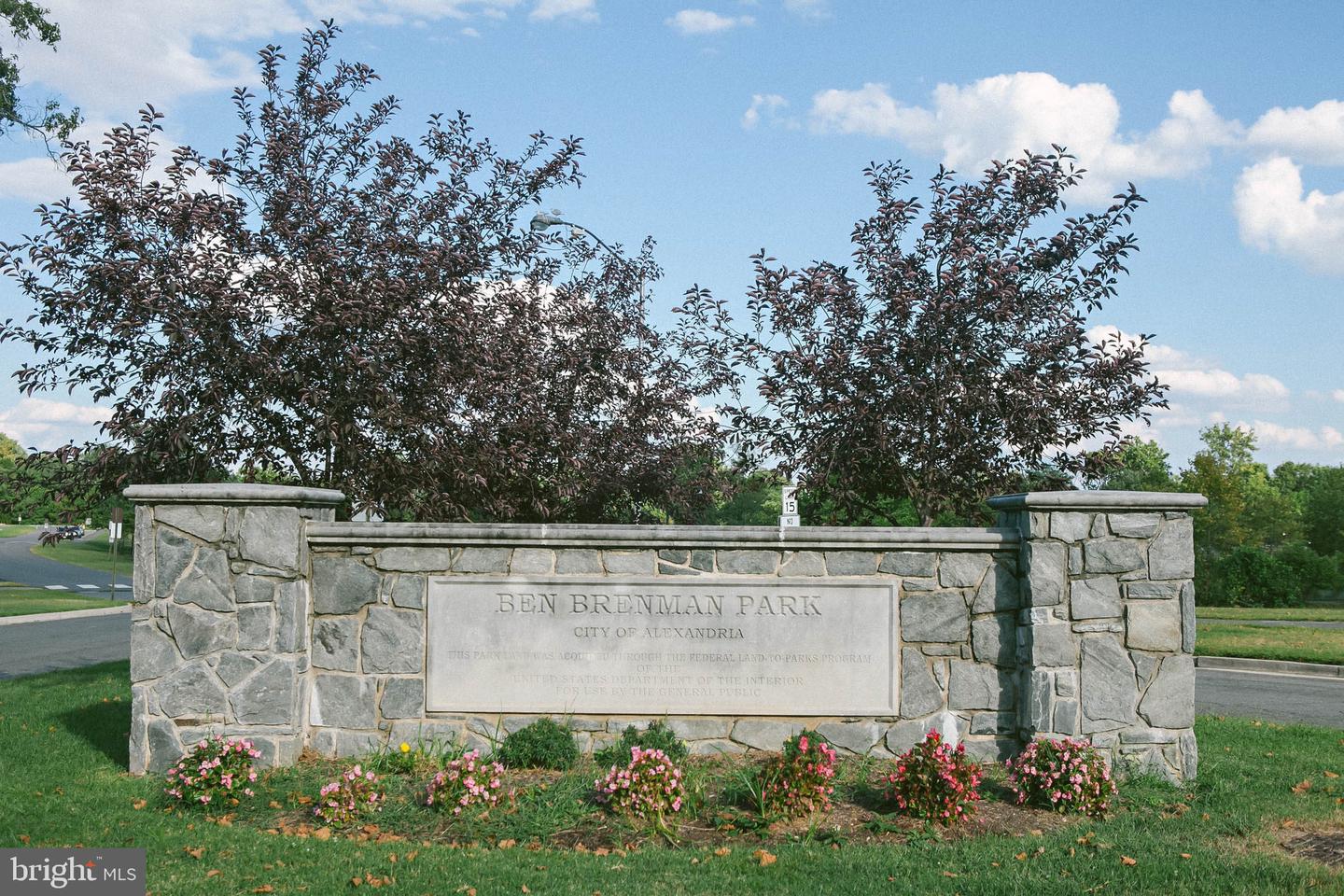 5432 EDSALL RIDGE PL, ALEXANDRIA, Virginia 22312, 4 Bedrooms Bedrooms, ,4 BathroomsBathrooms,Residential,For sale,5432 EDSALL RIDGE PL,VAFX2273406 MLS # VAFX2273406