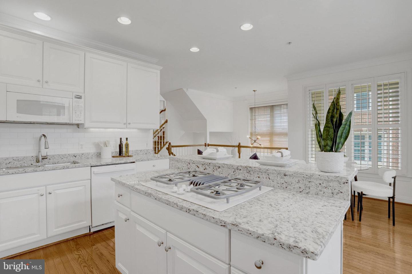 5432 EDSALL RIDGE PL, ALEXANDRIA, Virginia 22312, 4 Bedrooms Bedrooms, ,4 BathroomsBathrooms,Residential,For sale,5432 EDSALL RIDGE PL,VAFX2273406 MLS # VAFX2273406