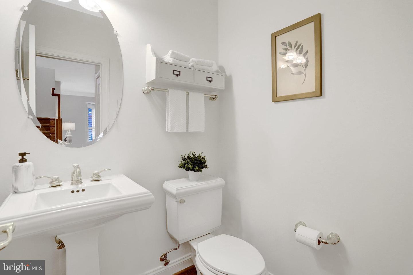 5432 EDSALL RIDGE PL, ALEXANDRIA, Virginia 22312, 4 Bedrooms Bedrooms, ,4 BathroomsBathrooms,Residential,For sale,5432 EDSALL RIDGE PL,VAFX2273406 MLS # VAFX2273406