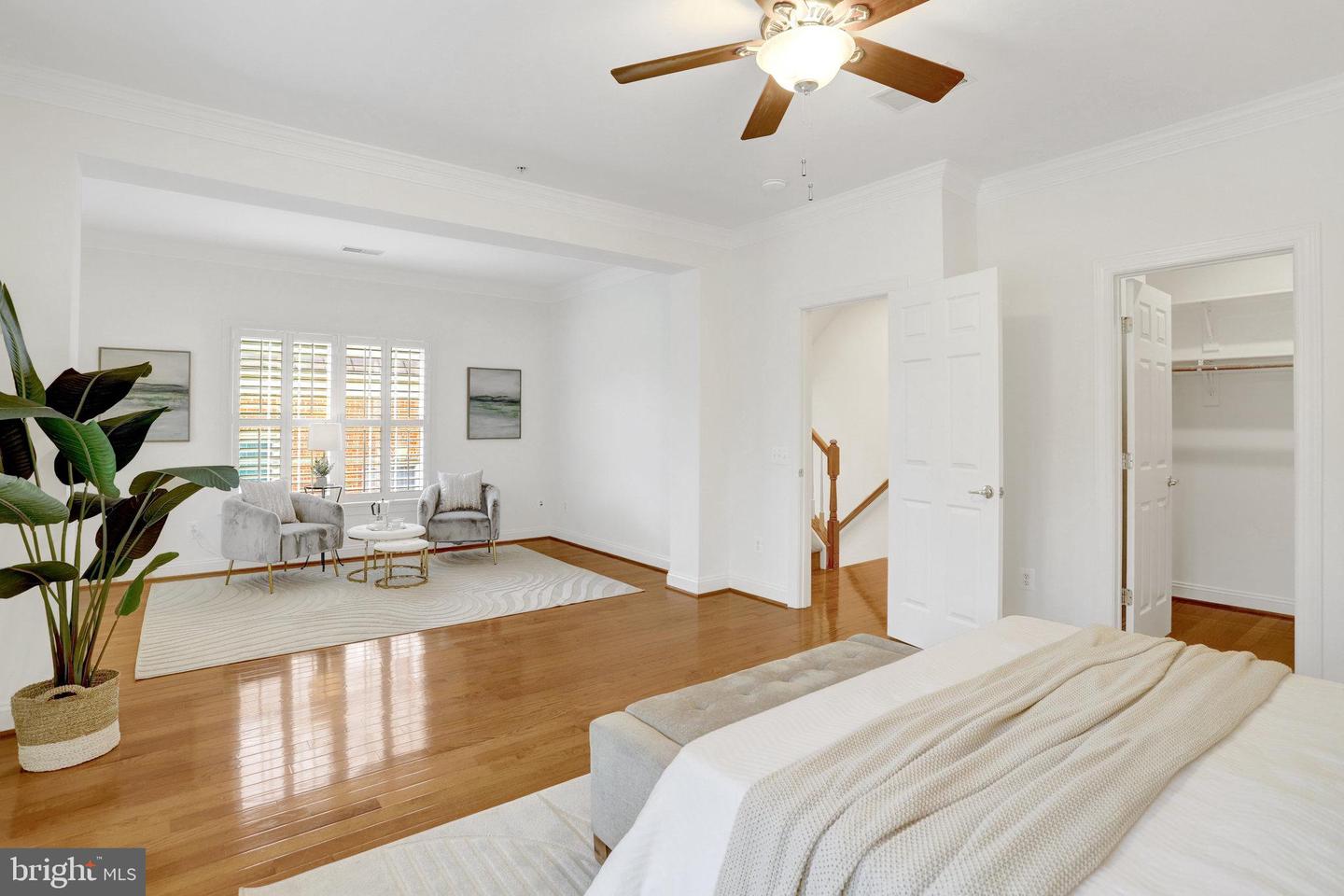 5432 EDSALL RIDGE PL, ALEXANDRIA, Virginia 22312, 4 Bedrooms Bedrooms, ,4 BathroomsBathrooms,Residential,For sale,5432 EDSALL RIDGE PL,VAFX2273406 MLS # VAFX2273406