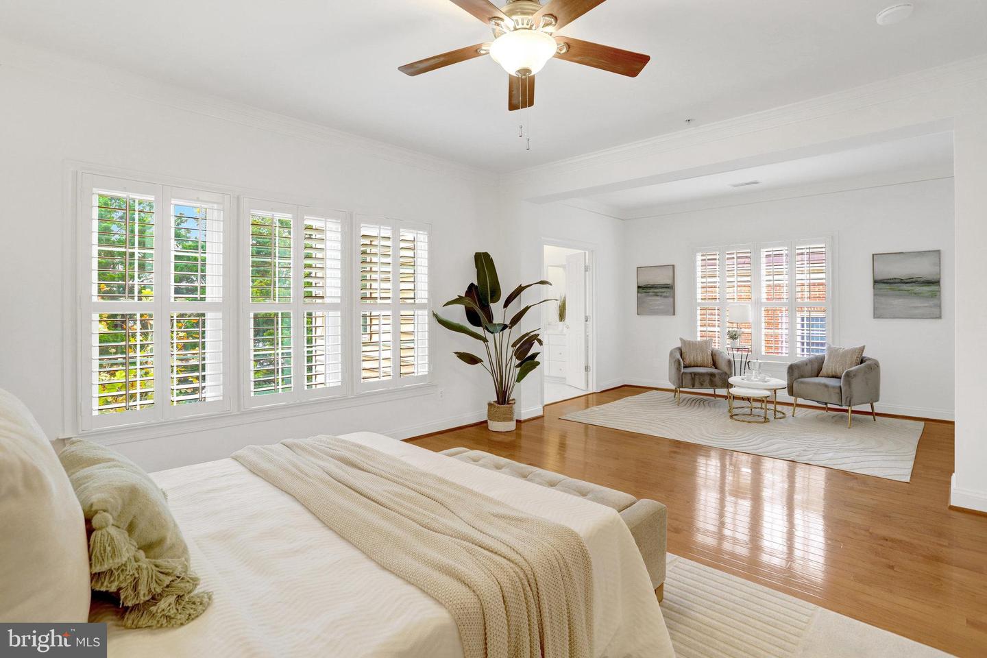 5432 EDSALL RIDGE PL, ALEXANDRIA, Virginia 22312, 4 Bedrooms Bedrooms, ,4 BathroomsBathrooms,Residential,For sale,5432 EDSALL RIDGE PL,VAFX2273406 MLS # VAFX2273406