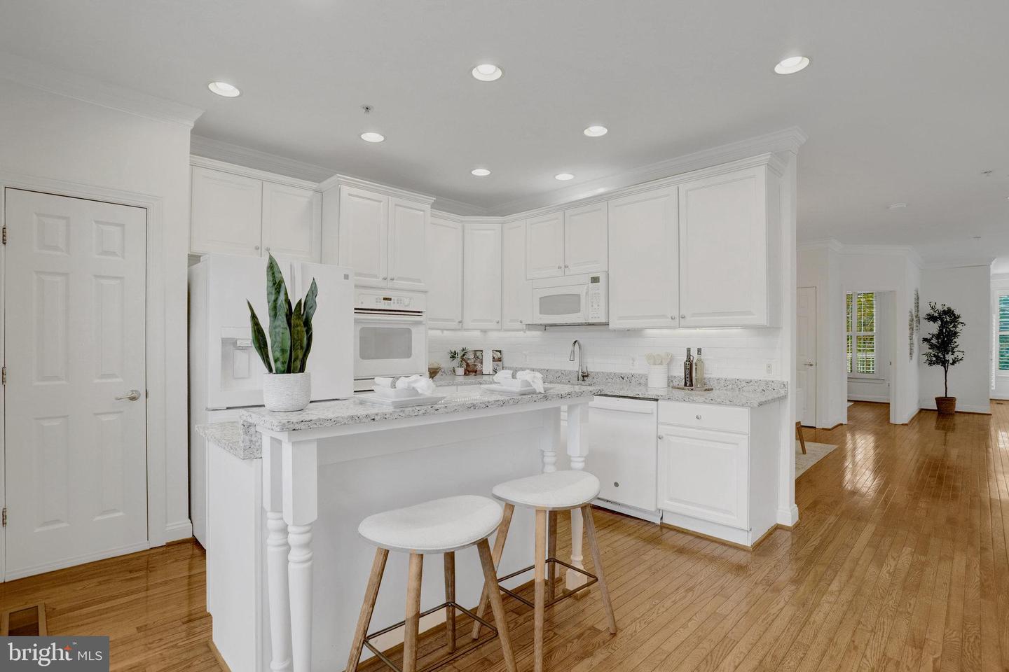 5432 EDSALL RIDGE PL, ALEXANDRIA, Virginia 22312, 4 Bedrooms Bedrooms, ,4 BathroomsBathrooms,Residential,For sale,5432 EDSALL RIDGE PL,VAFX2273406 MLS # VAFX2273406