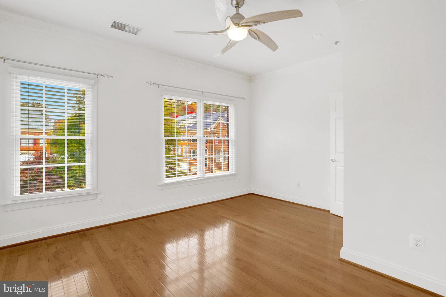 5432 EDSALL RIDGE PL, ALEXANDRIA, Virginia 22312, 4 Bedrooms Bedrooms, ,4 BathroomsBathrooms,Residential,For sale,5432 EDSALL RIDGE PL,VAFX2273406 MLS # VAFX2273406