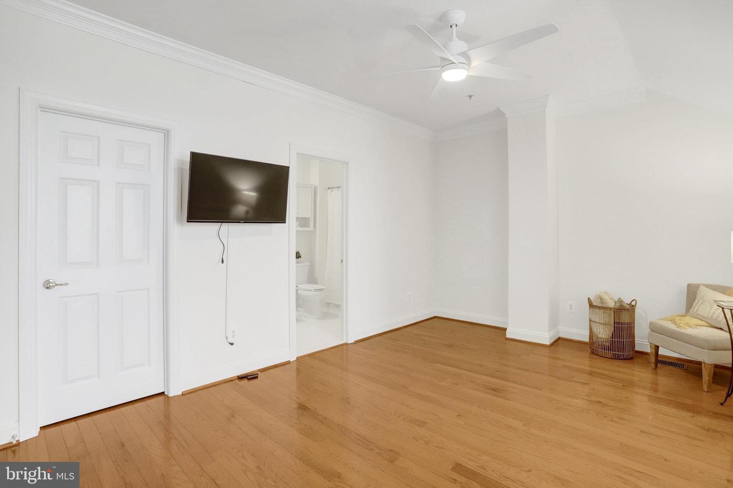 5432 EDSALL RIDGE PL, ALEXANDRIA, Virginia 22312, 4 Bedrooms Bedrooms, ,4 BathroomsBathrooms,Residential,For sale,5432 EDSALL RIDGE PL,VAFX2273406 MLS # VAFX2273406