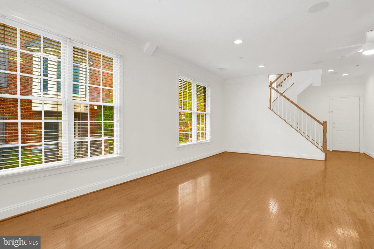 5432 EDSALL RIDGE PL, ALEXANDRIA, Virginia 22312, 4 Bedrooms Bedrooms, ,4 BathroomsBathrooms,Residential,For sale,5432 EDSALL RIDGE PL,VAFX2273406 MLS # VAFX2273406