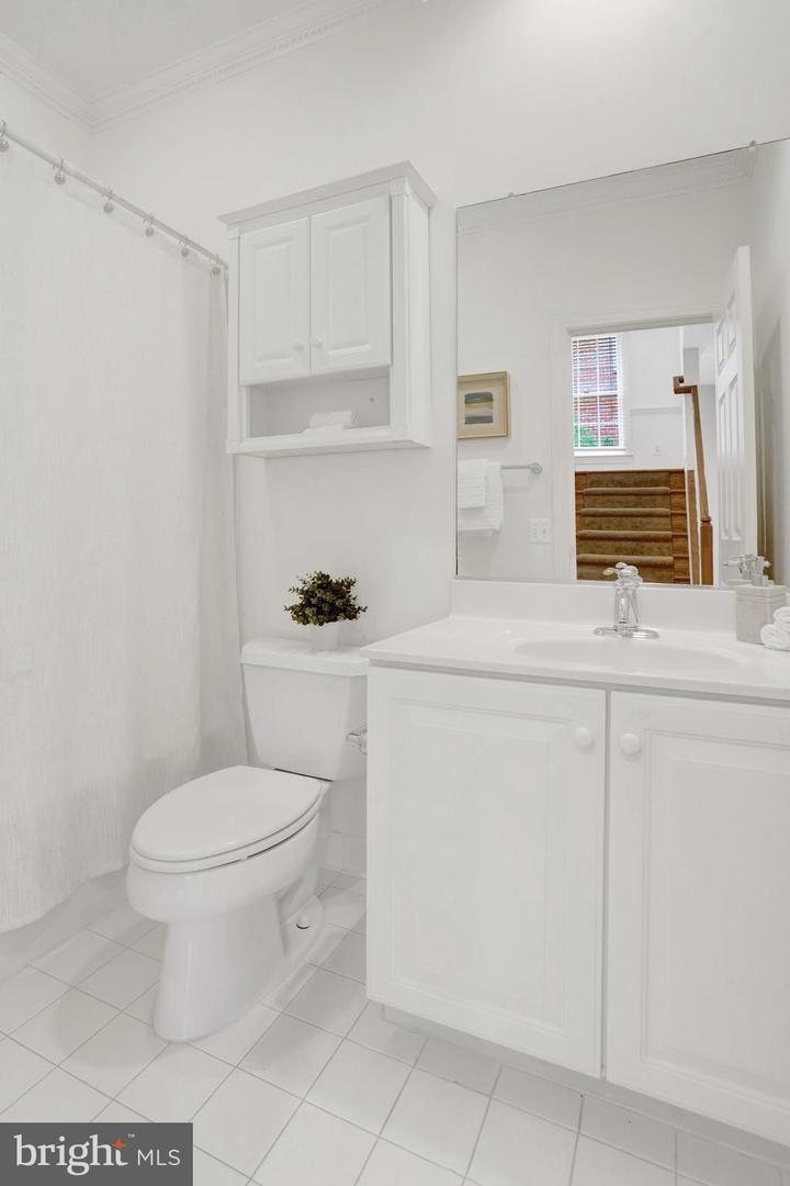 5432 EDSALL RIDGE PL, ALEXANDRIA, Virginia 22312, 4 Bedrooms Bedrooms, ,4 BathroomsBathrooms,Residential,For sale,5432 EDSALL RIDGE PL,VAFX2273406 MLS # VAFX2273406