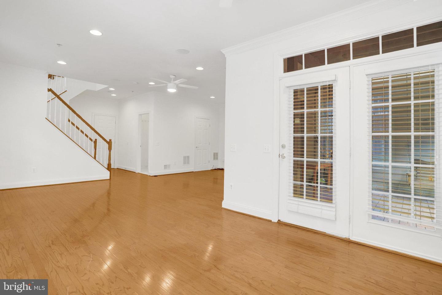 5432 EDSALL RIDGE PL, ALEXANDRIA, Virginia 22312, 4 Bedrooms Bedrooms, ,4 BathroomsBathrooms,Residential,For sale,5432 EDSALL RIDGE PL,VAFX2273406 MLS # VAFX2273406