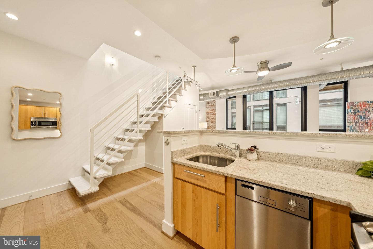 1209 13TH ST NW #209, WASHINGTON, District Of Columbia 20005, 1 Bedroom Bedrooms, ,1 BathroomBathrooms,Residential,For sale,1209 13TH ST NW #209,DCDC2226324 MLS # DCDC2226324