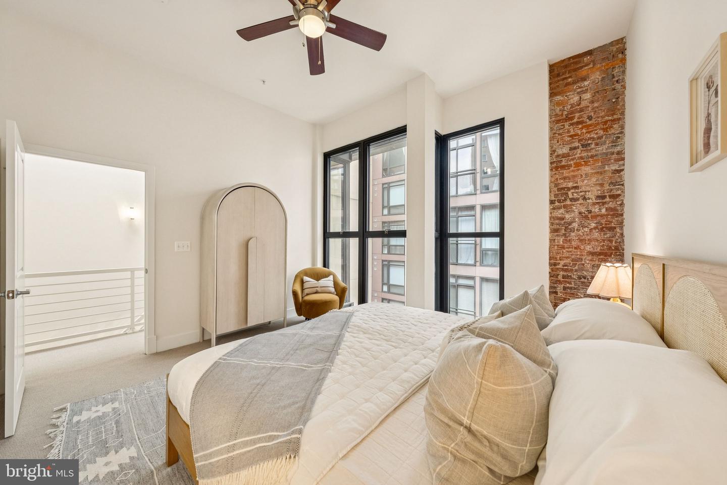 1209 13TH ST NW #209, WASHINGTON, District Of Columbia 20005, 1 Bedroom Bedrooms, ,1 BathroomBathrooms,Residential,For sale,1209 13TH ST NW #209,DCDC2226324 MLS # DCDC2226324